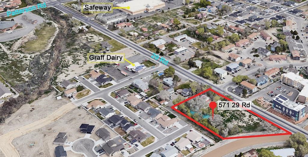 571 29 Road Property Photo 2