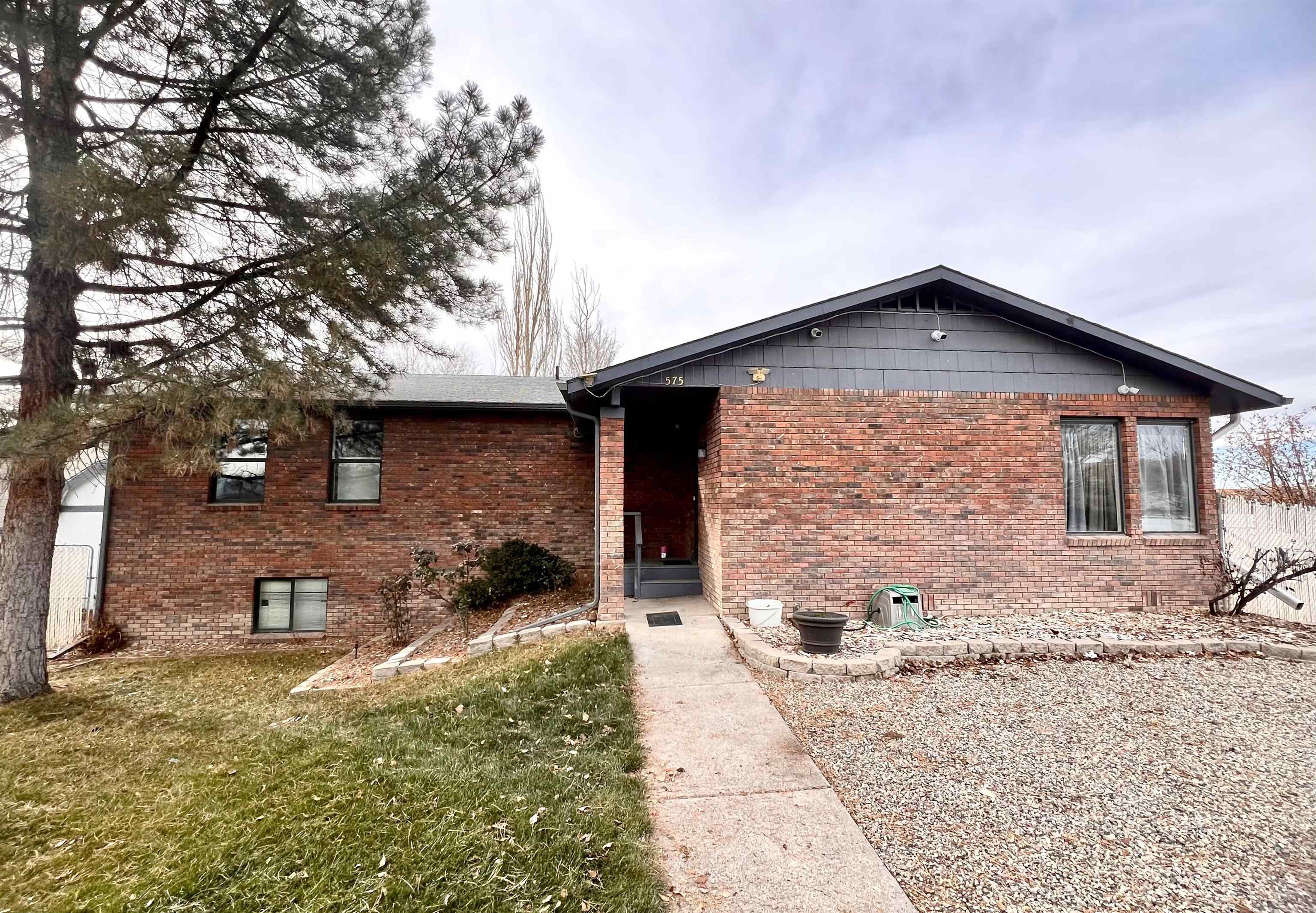 575 29 Road Property Photo 1