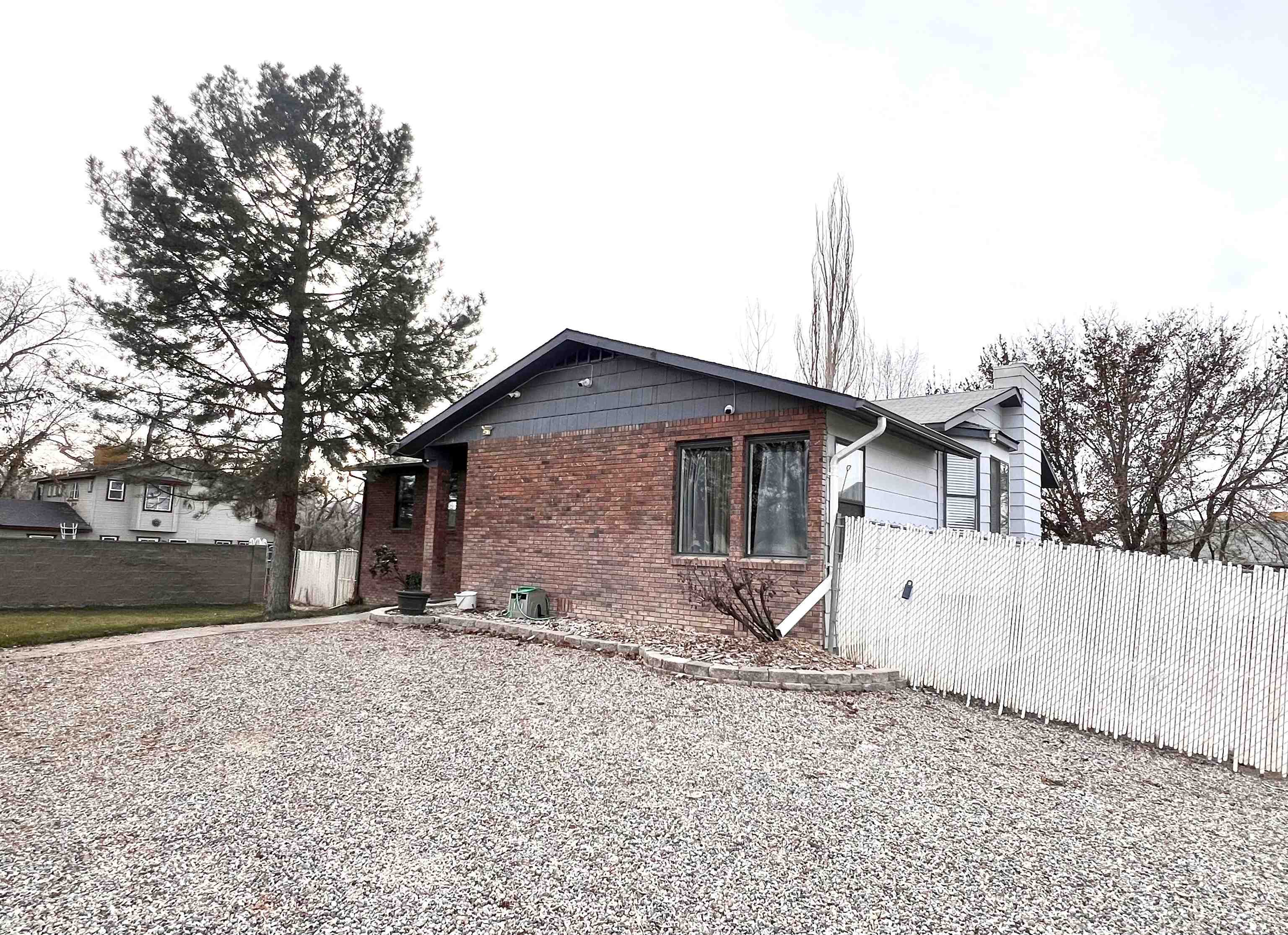 575 29 Road Property Photo 3