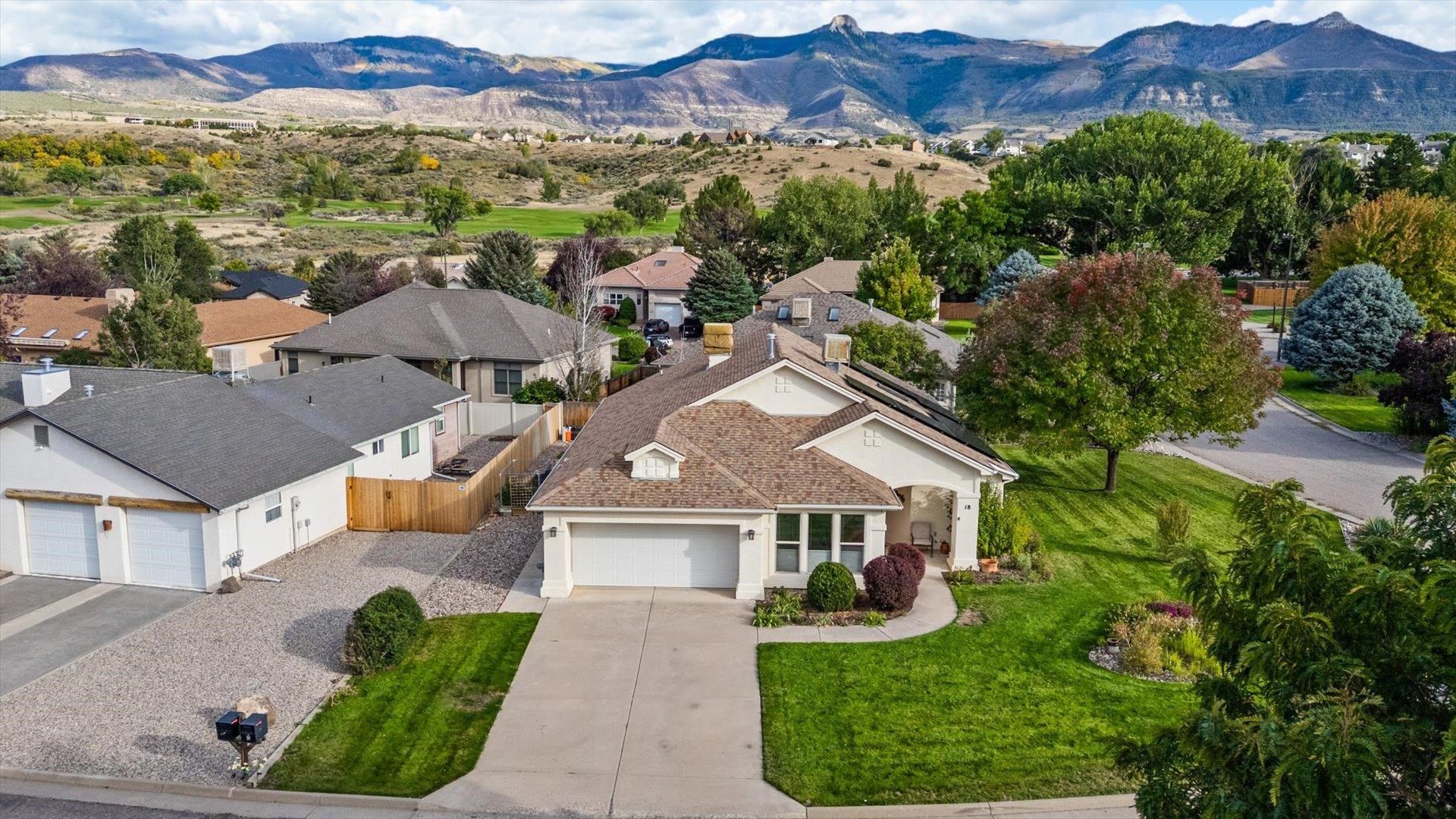 18 Willow Creek Court Property Photo 1