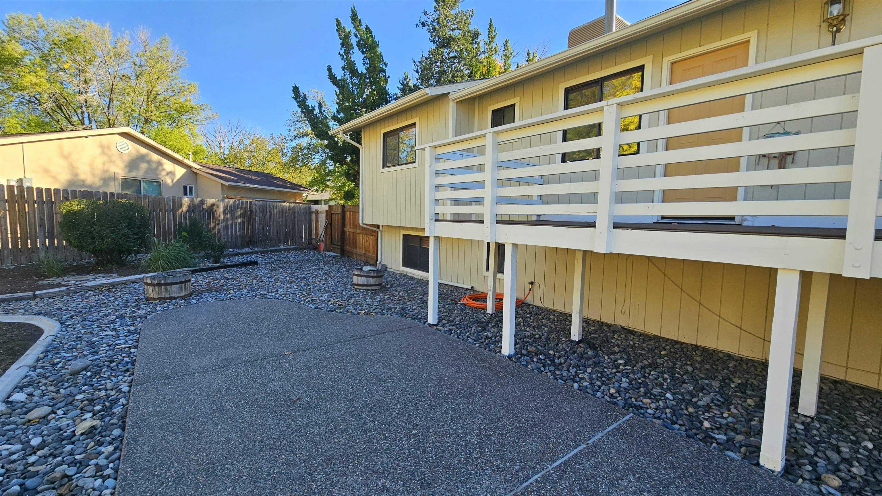 2040 Barberry Avenue Property Photo 8