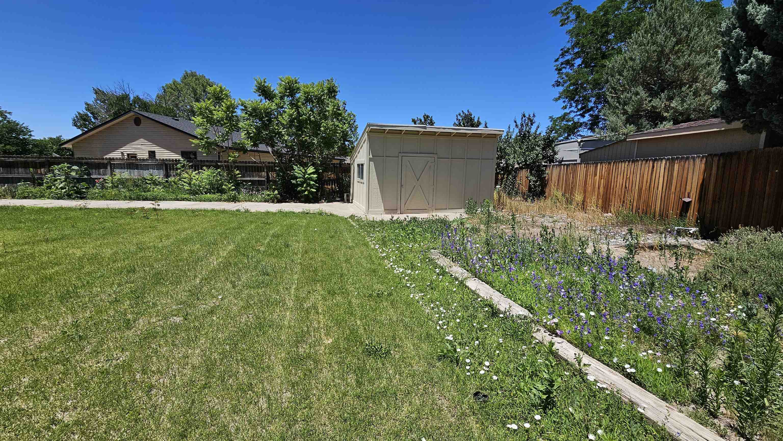 2040 Barberry Avenue Property Photo 33