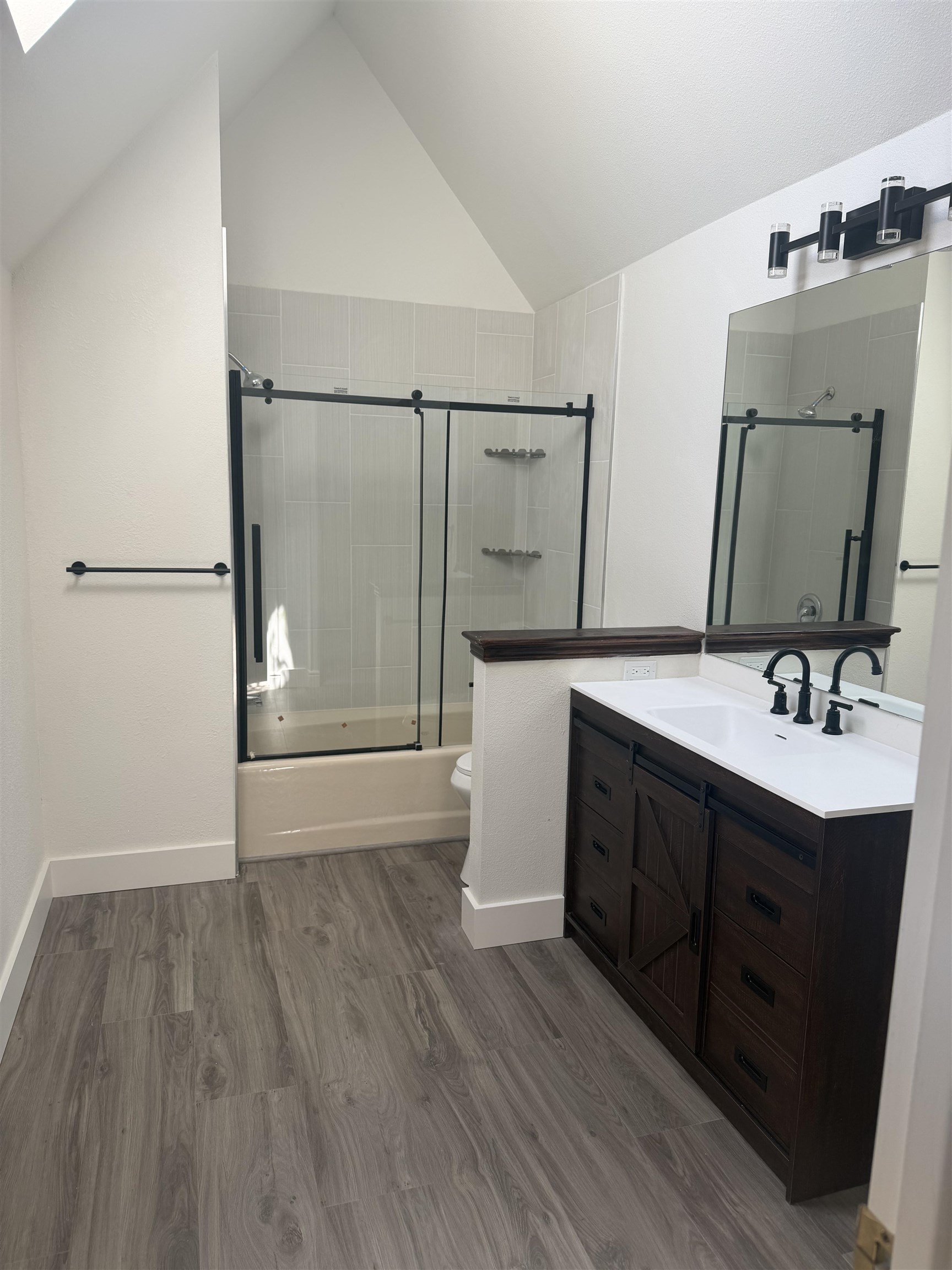 704 Canyon Creek Drive Property Photo 23