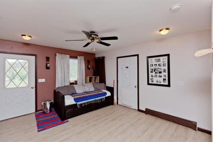 900 Thistle Court Property Photo 5
