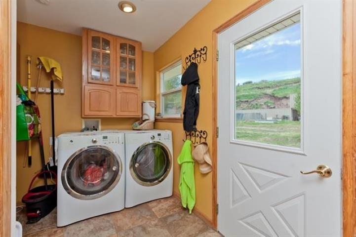 900 Thistle Court Property Photo 14