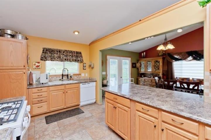 900 Thistle Court Property Photo 17