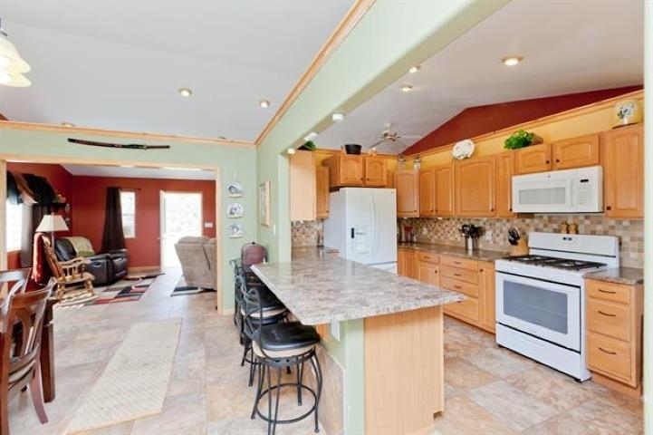 900 Thistle Court Property Photo 18