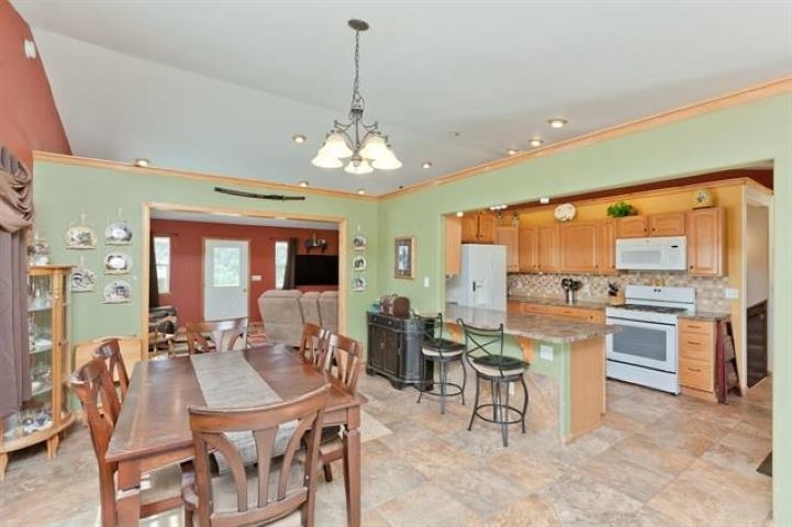 900 Thistle Court Property Photo 30
