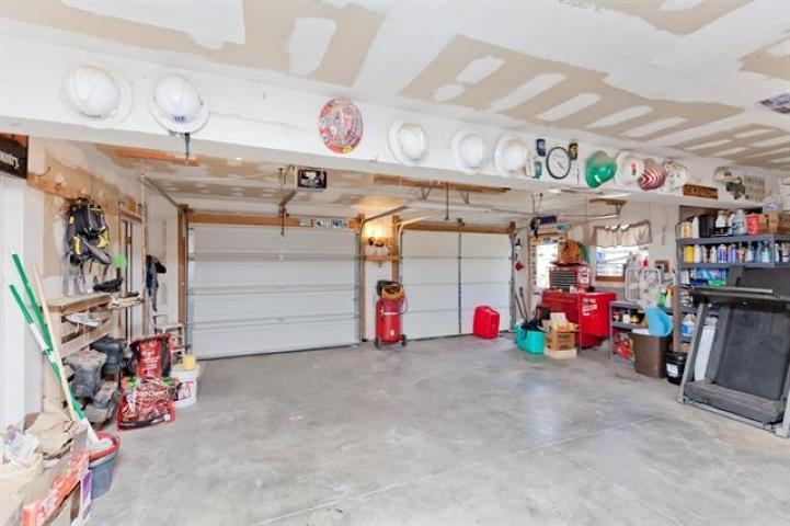 900 Thistle Court Property Photo 32
