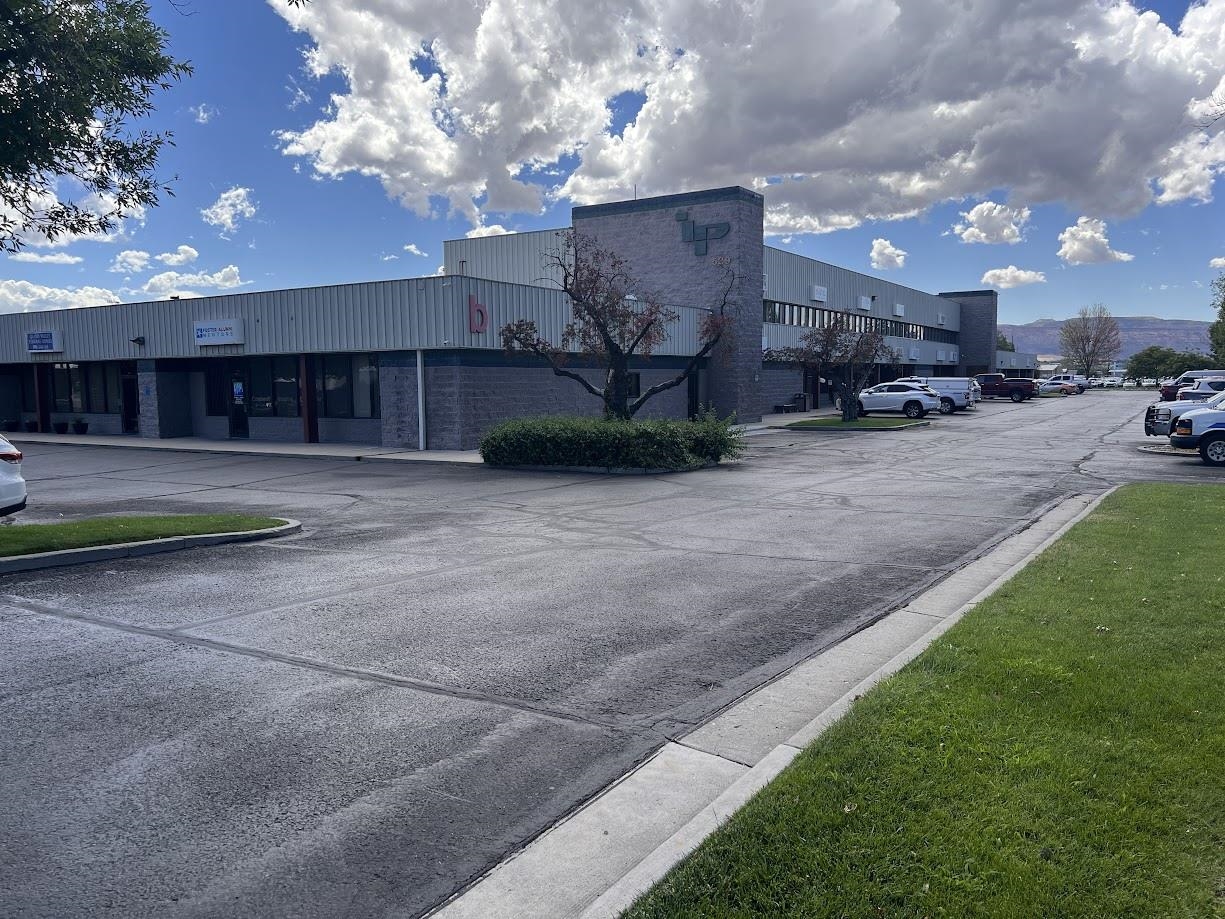 529 25 1/2 Road Property Photo 1