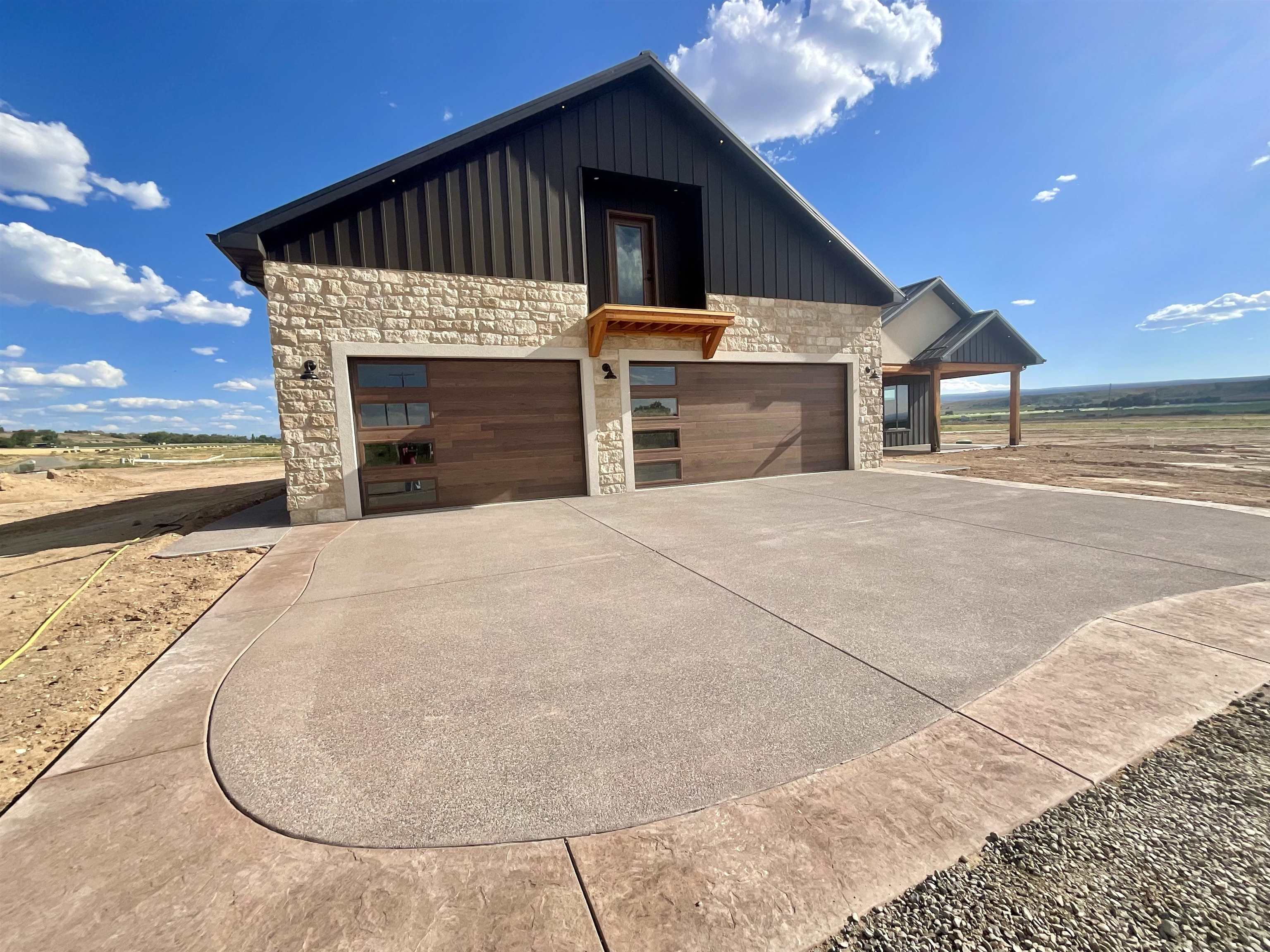 10013 5800 Road Property Photo 2