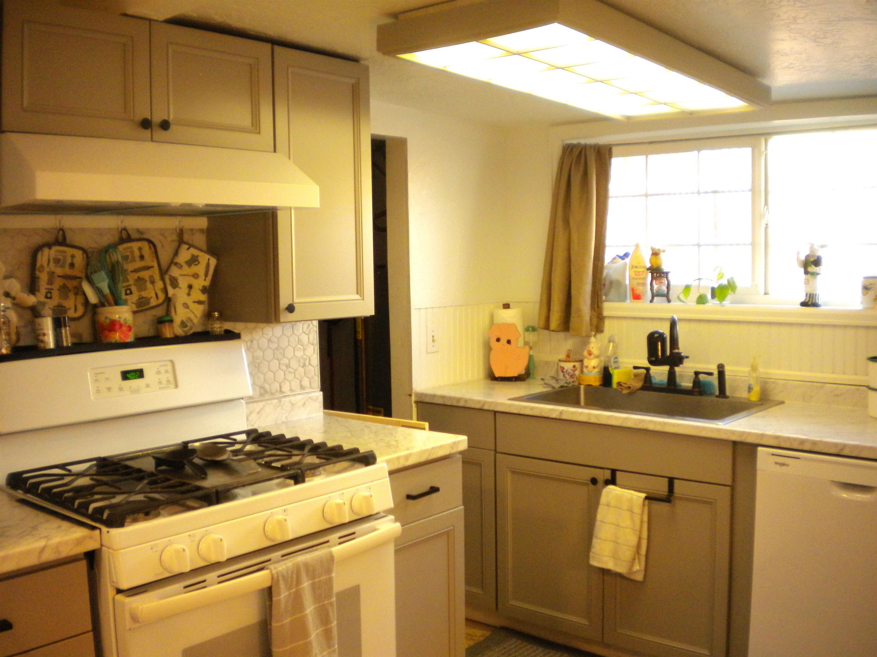 340 Epps Drive Property Photo 5