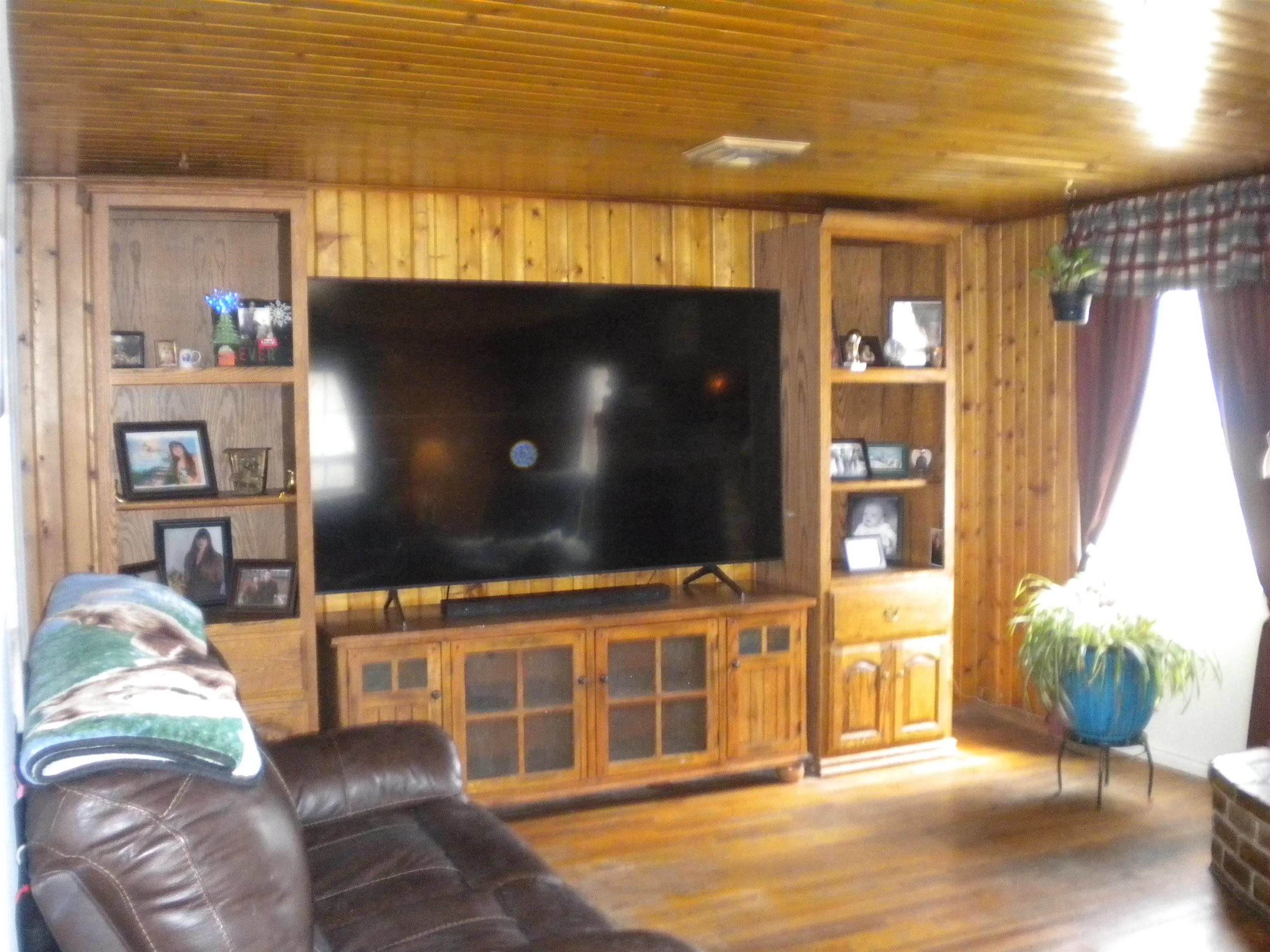 340 Epps Drive Property Photo 6