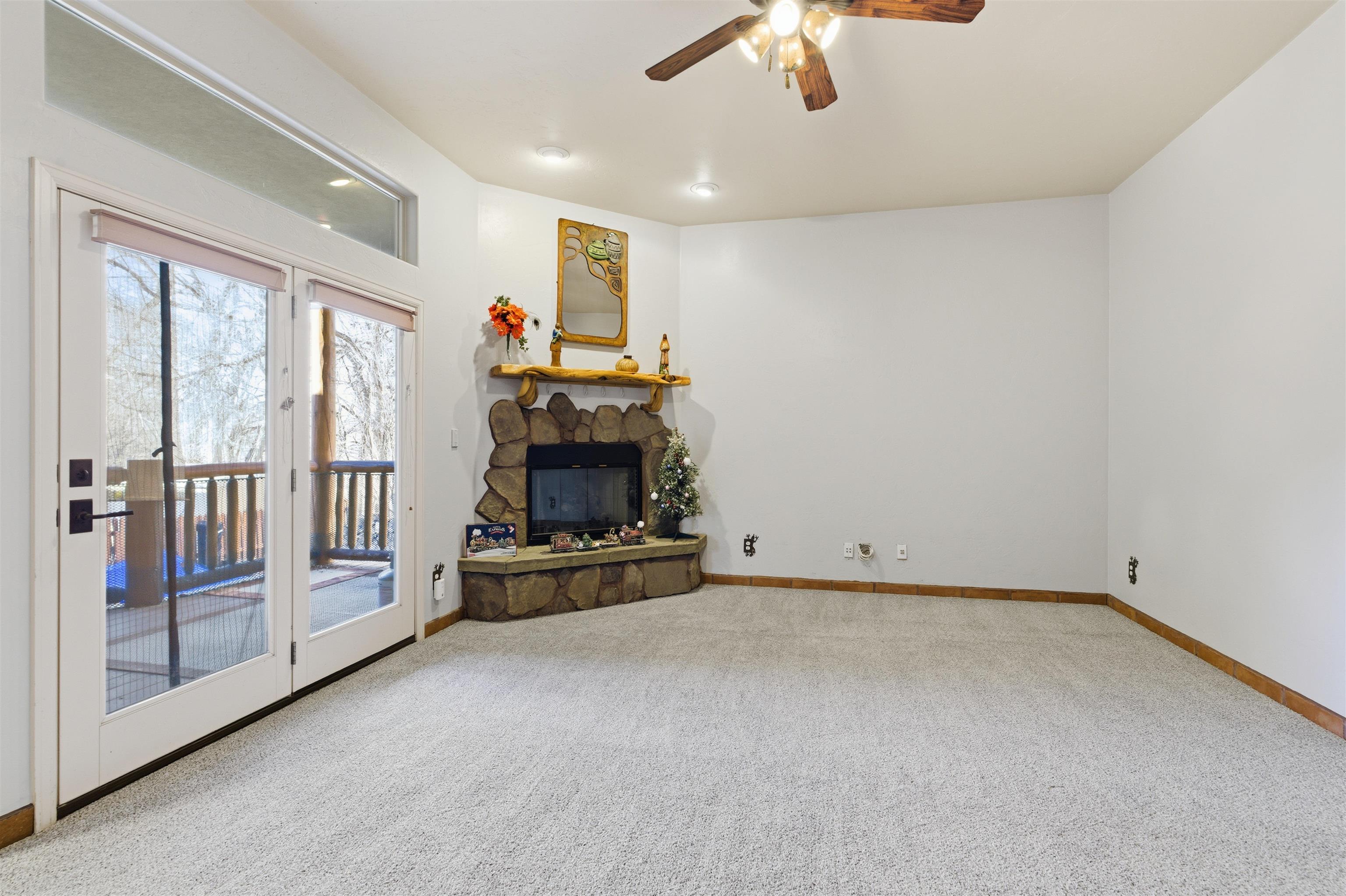 2222 Da Vinci Place Property Photo 8