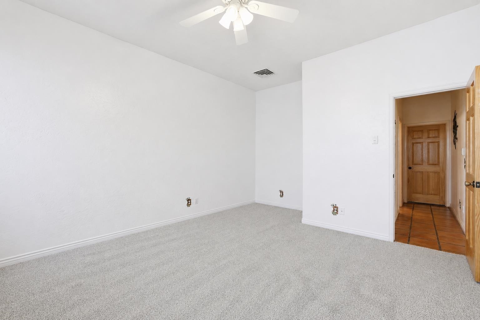 2222 Da Vinci Place Property Photo 10