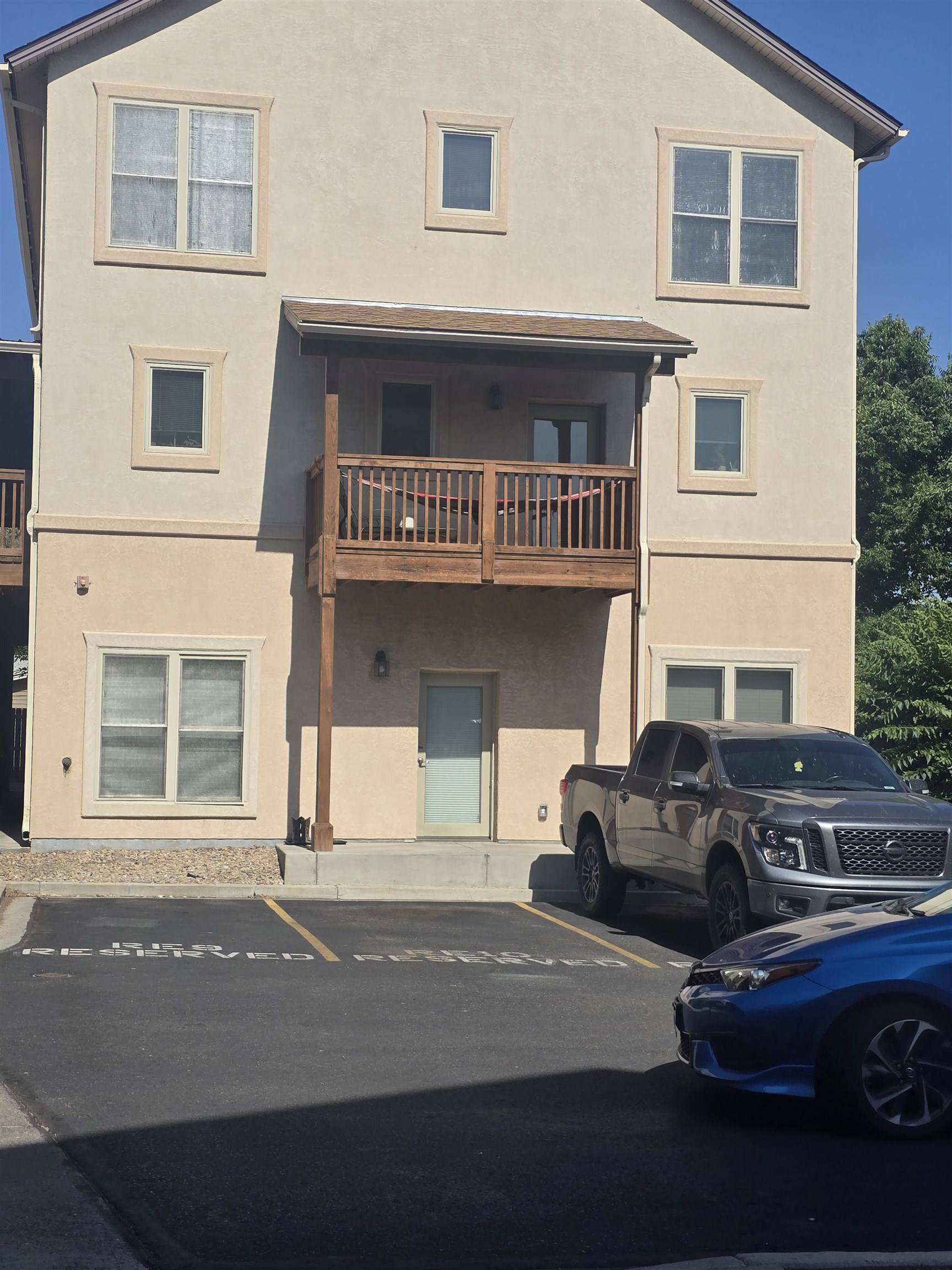 1214 Walnut Avenue Property Photo 1