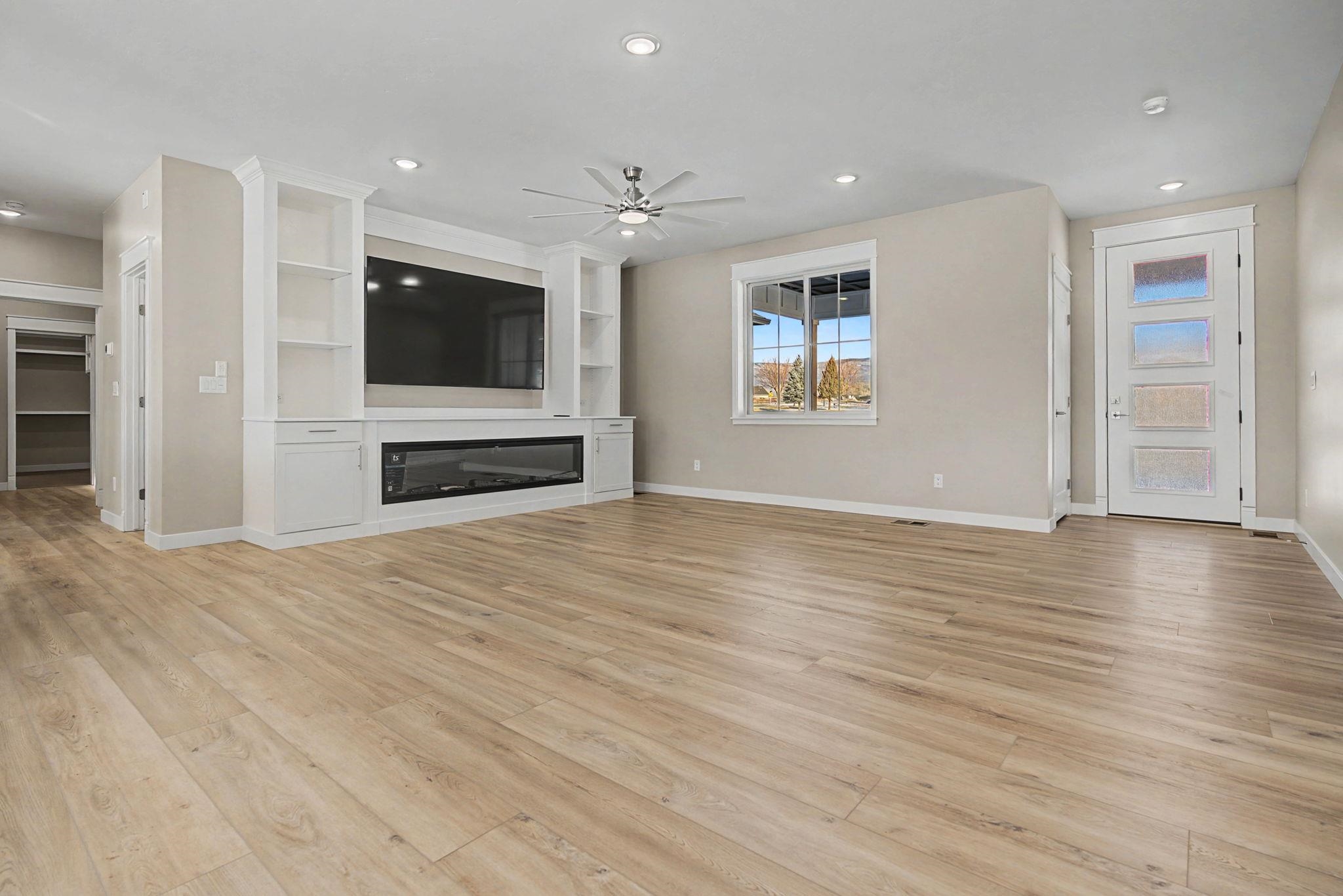 950 Se Fairway Drive Property Photo 5