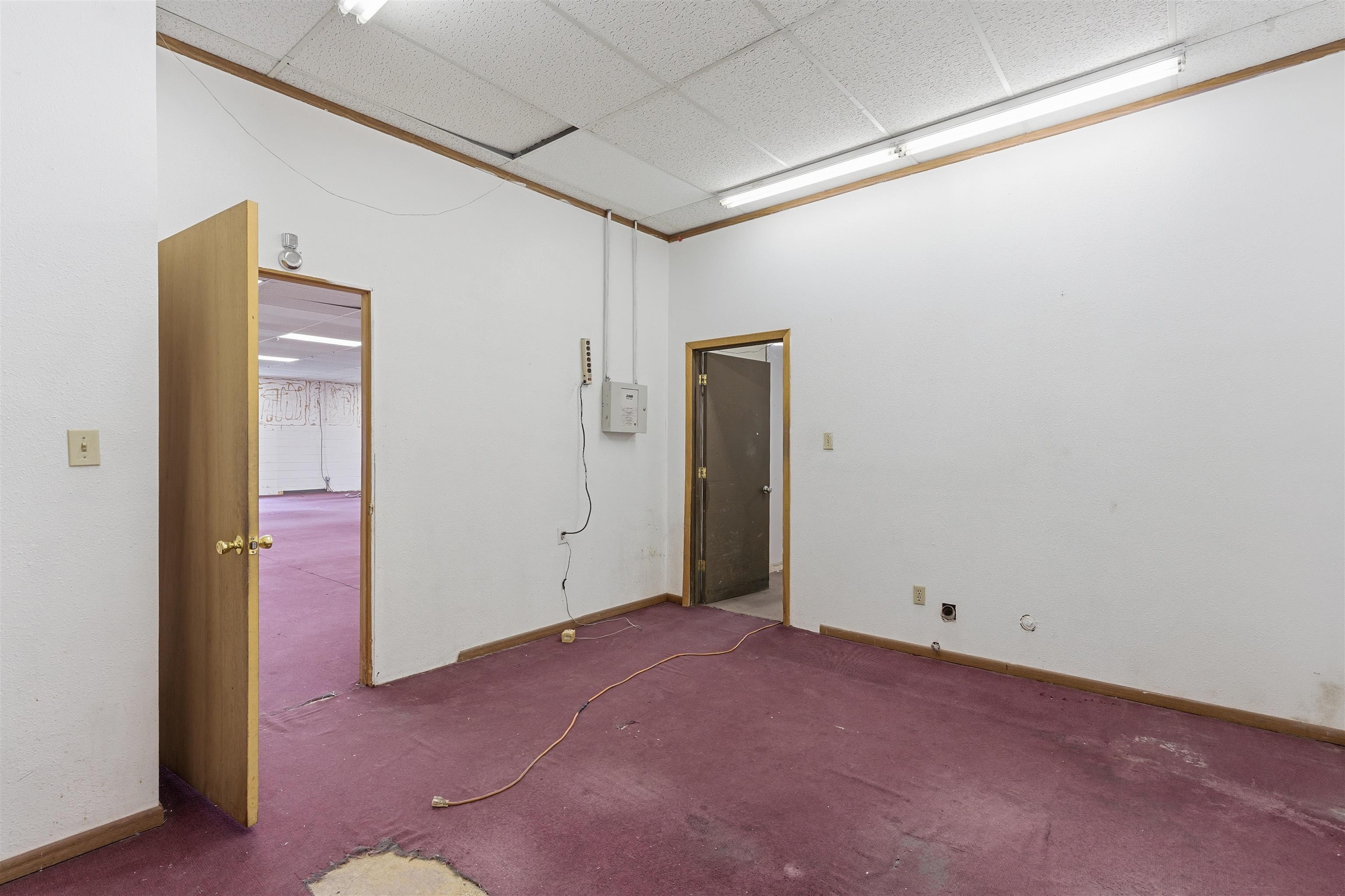 2148 Broadway Property Photo 5