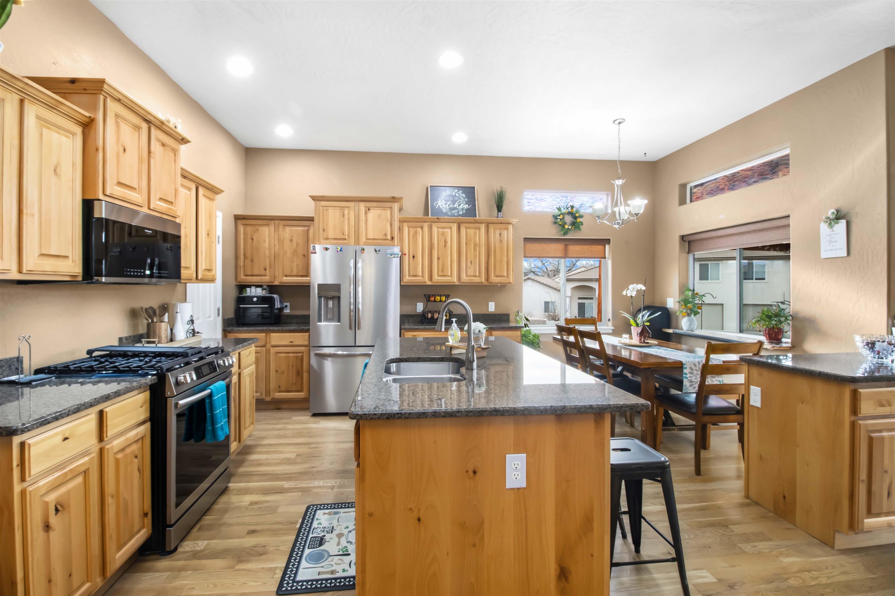 727 Egret Circle Property Photo 7