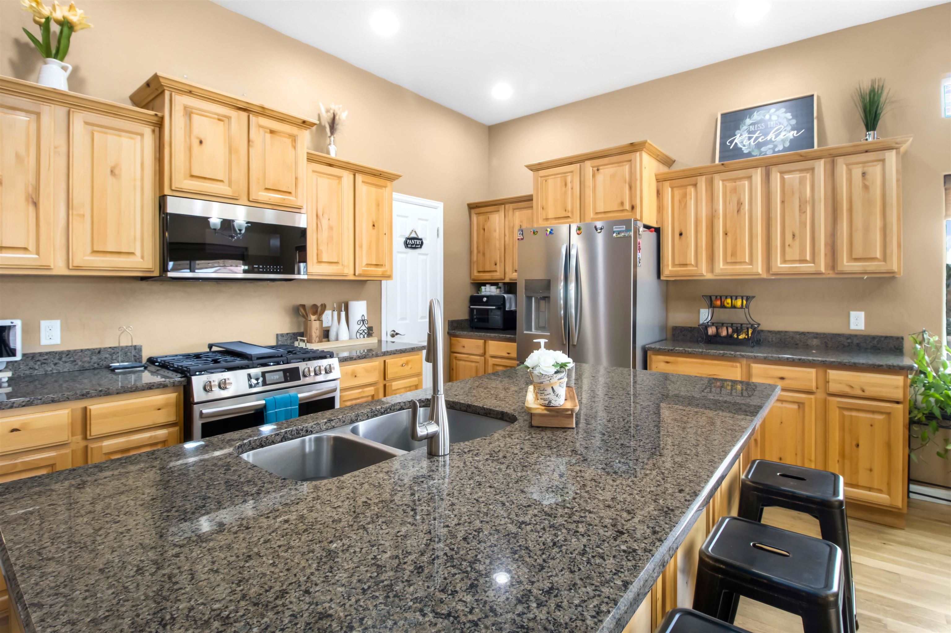 727 Egret Circle Property Photo 8