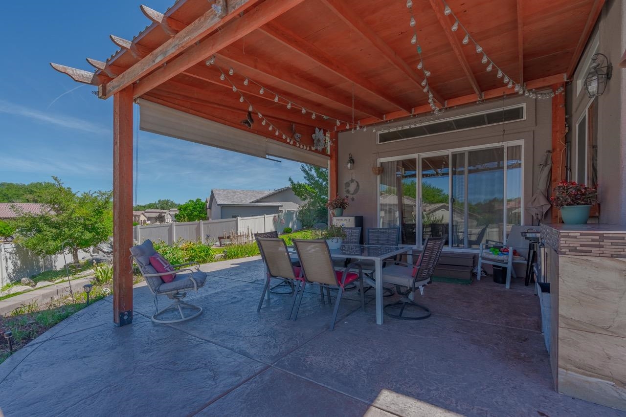 727 Egret Circle Property Photo 24