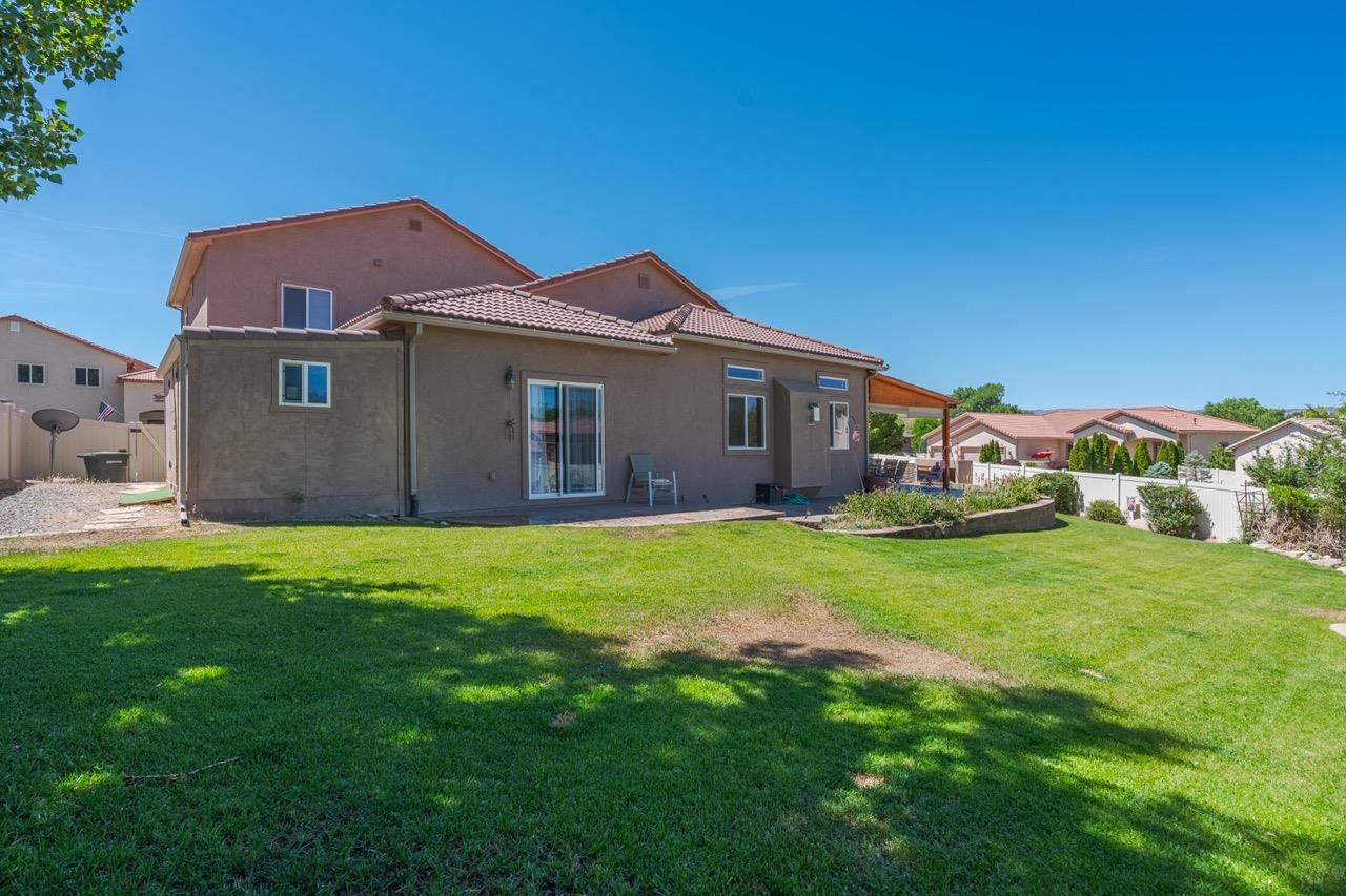 727 Egret Circle Property Photo 27