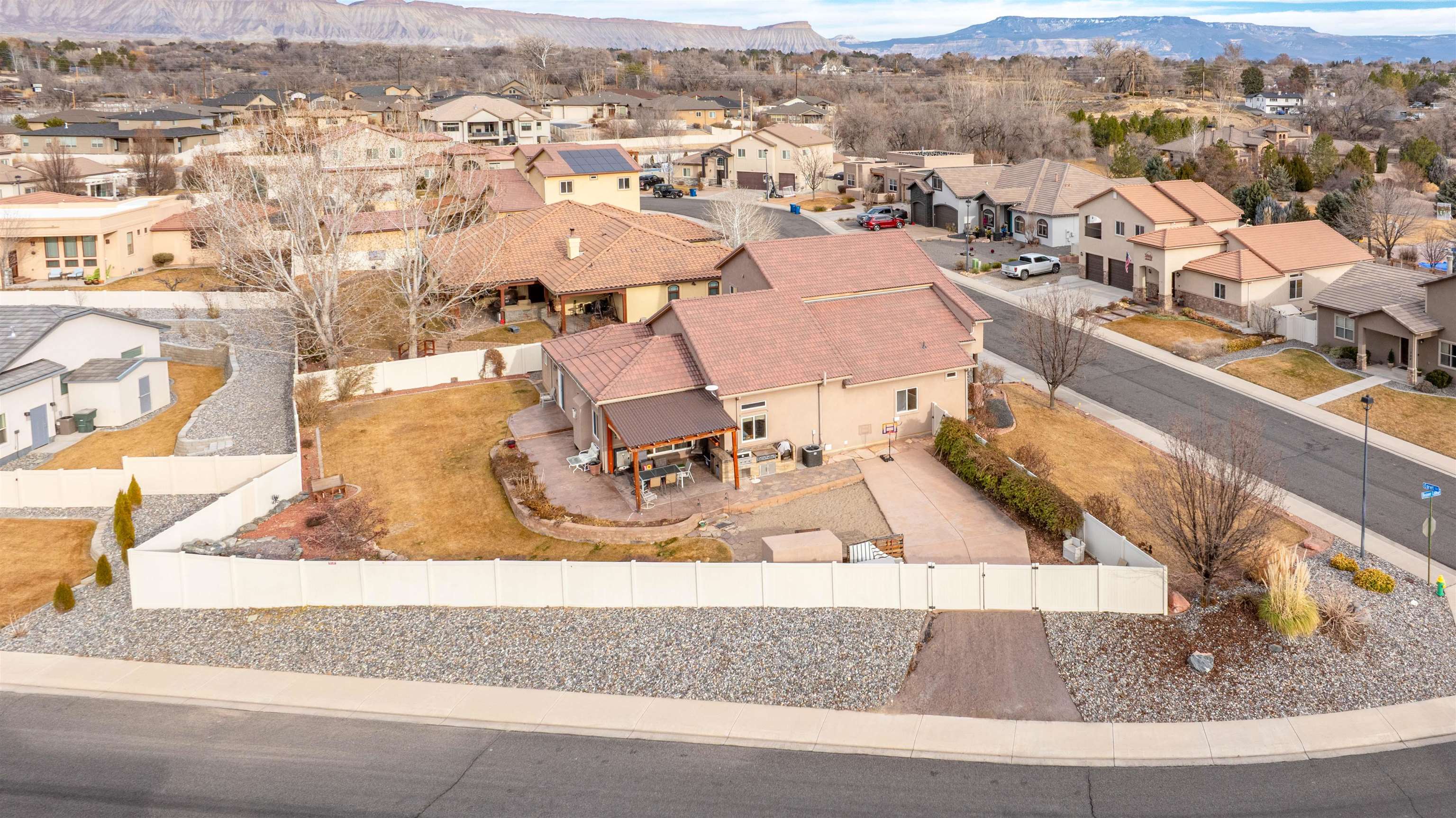727 Egret Circle Property Photo 33