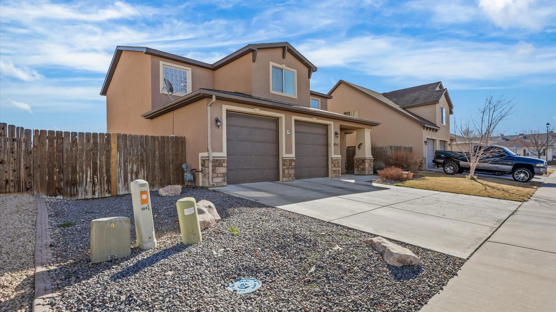 404 1/2 Chert Drive Property Photo 2