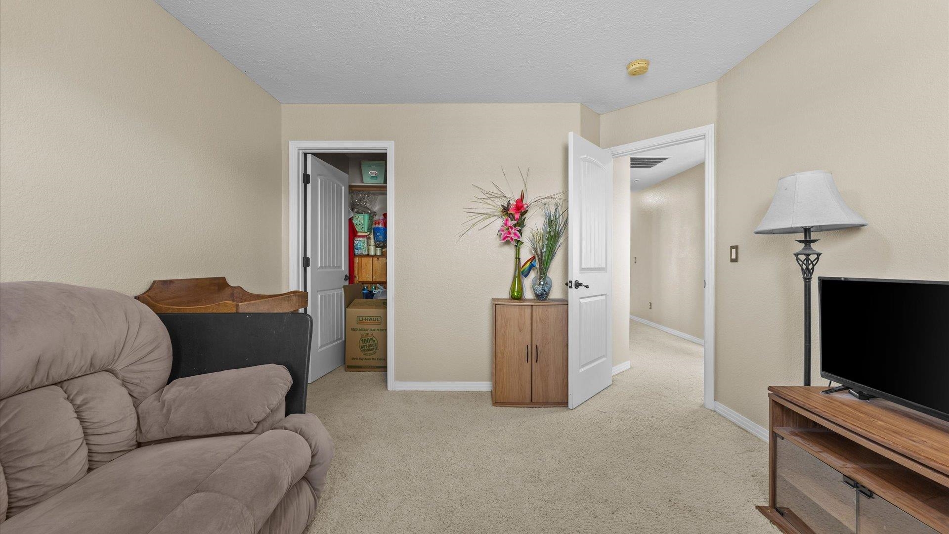 404 1/2 Chert Drive Property Photo 23