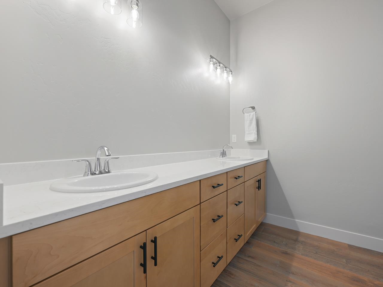 392 W Ridges Boulevard Property Photo 18