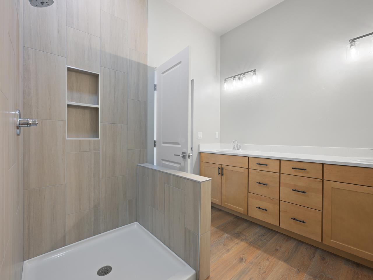 392 W Ridges Boulevard Property Photo 19