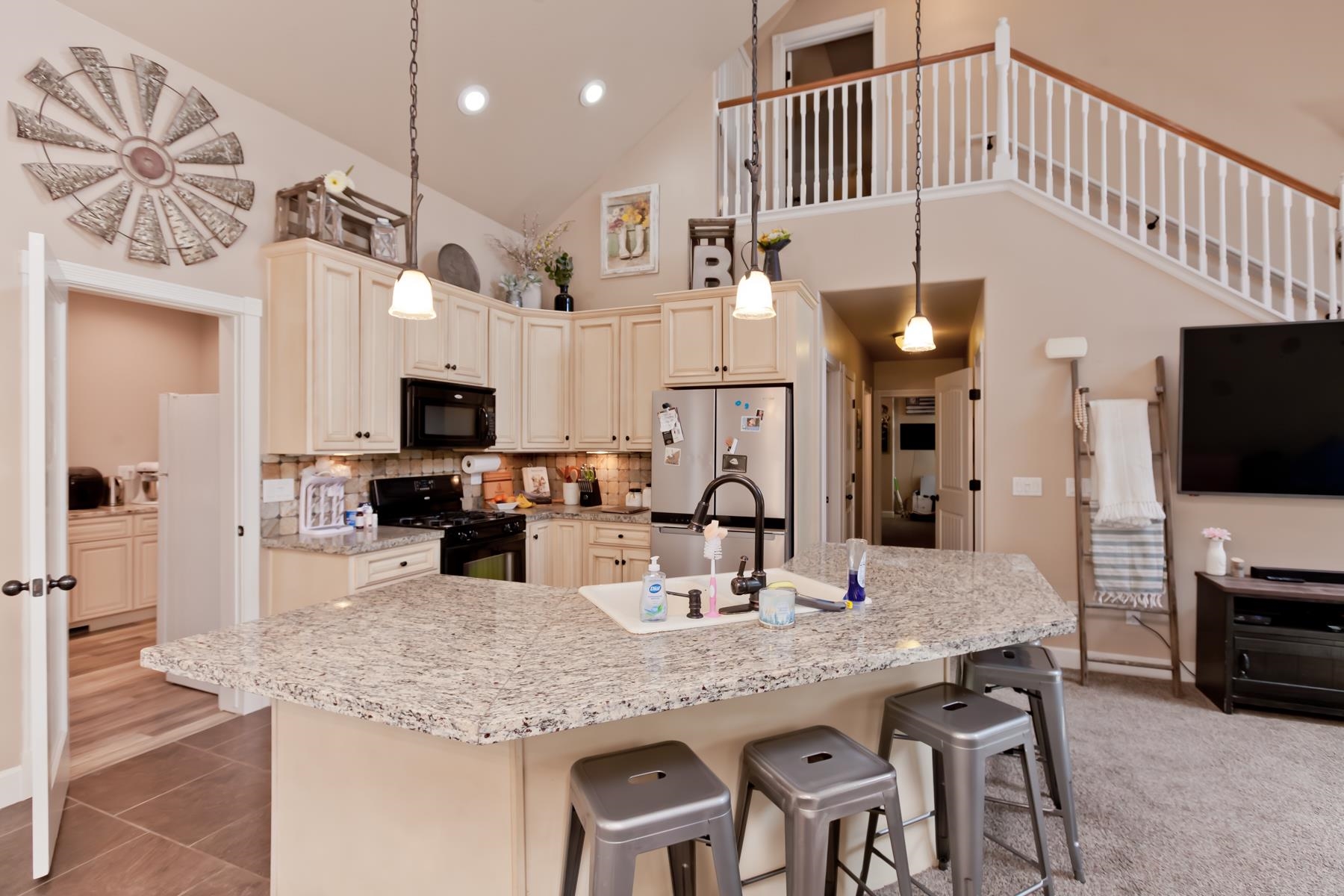 2314 Broadway Property Photo 5