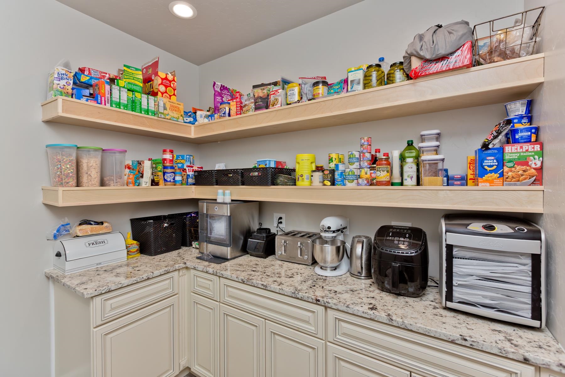 2314 Broadway Property Photo 11
