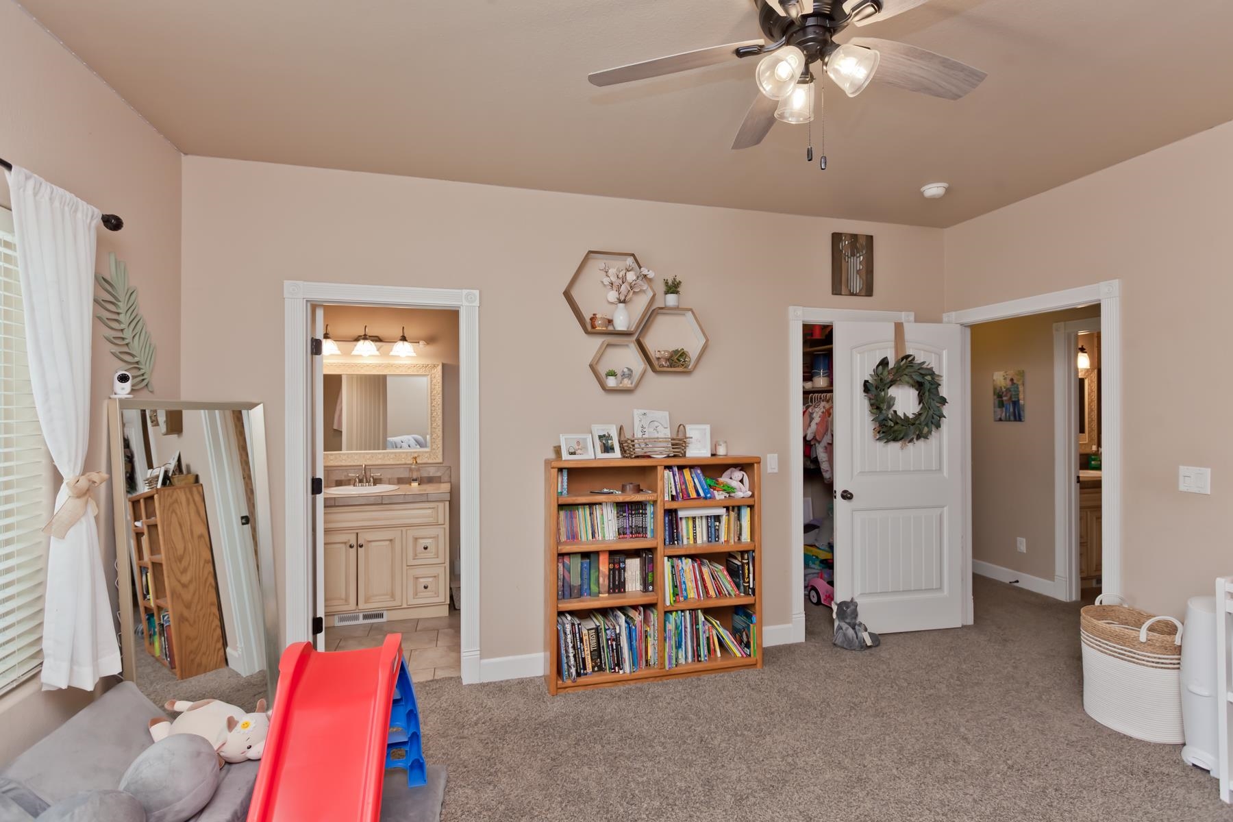 2314 Broadway Property Photo 21