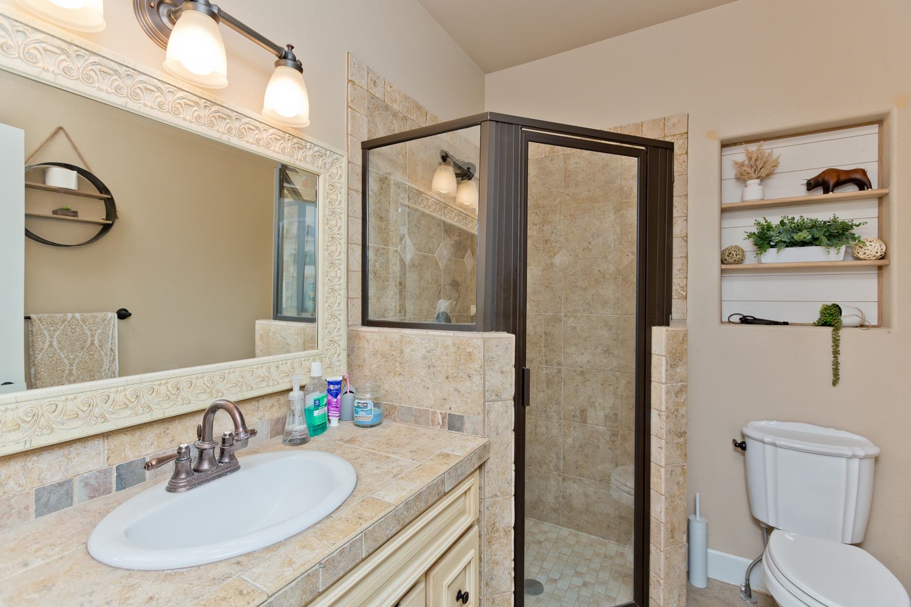 2314 Broadway Property Photo 26