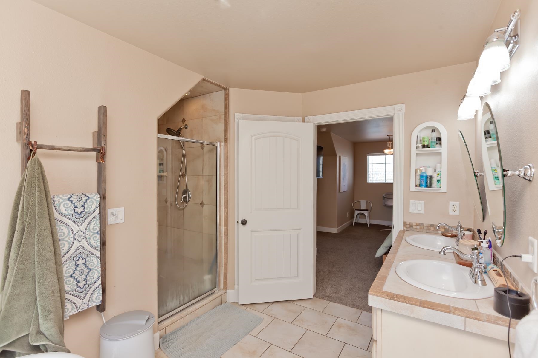 2314 Broadway Property Photo 33