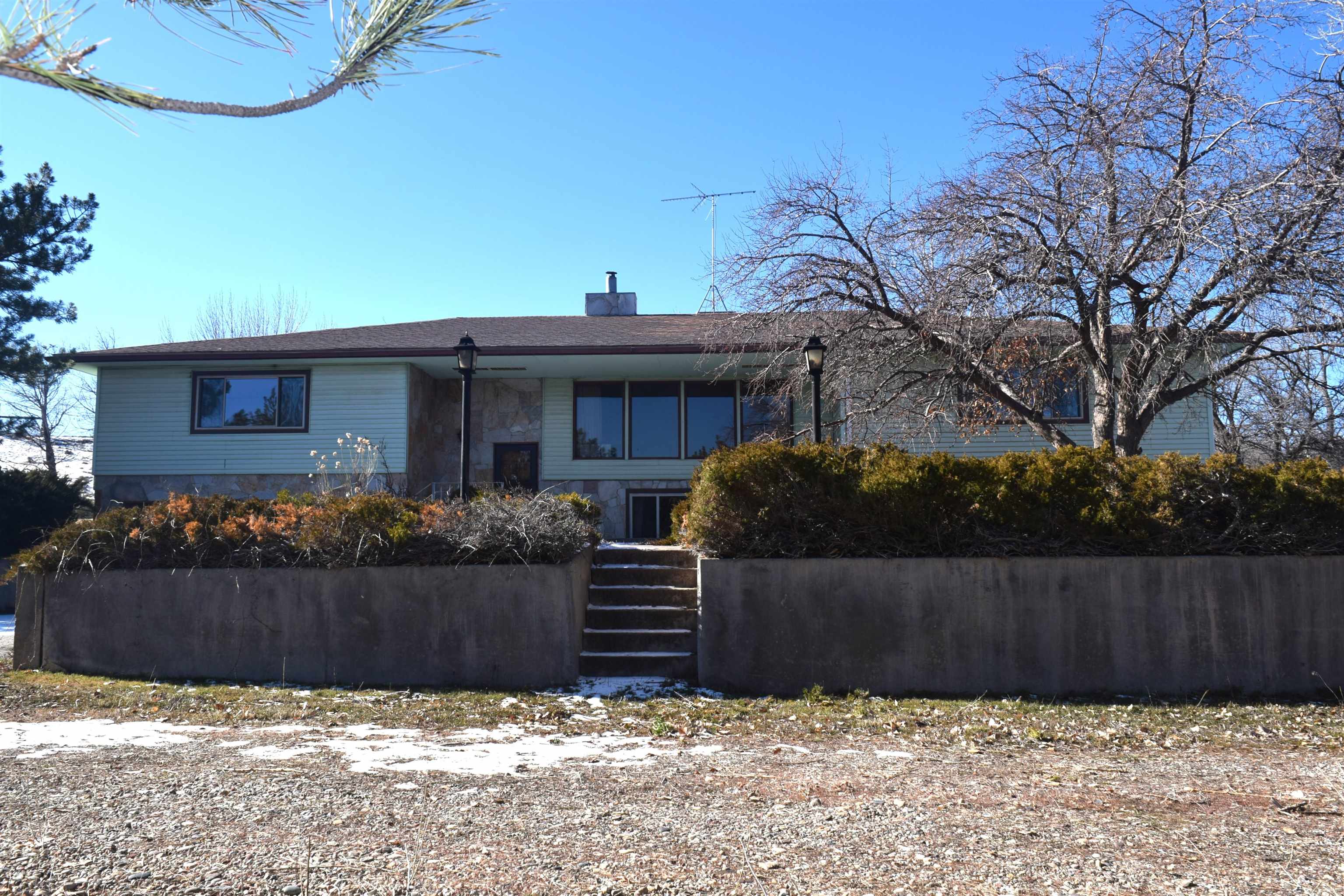 4399 44 Road Property Photo 1