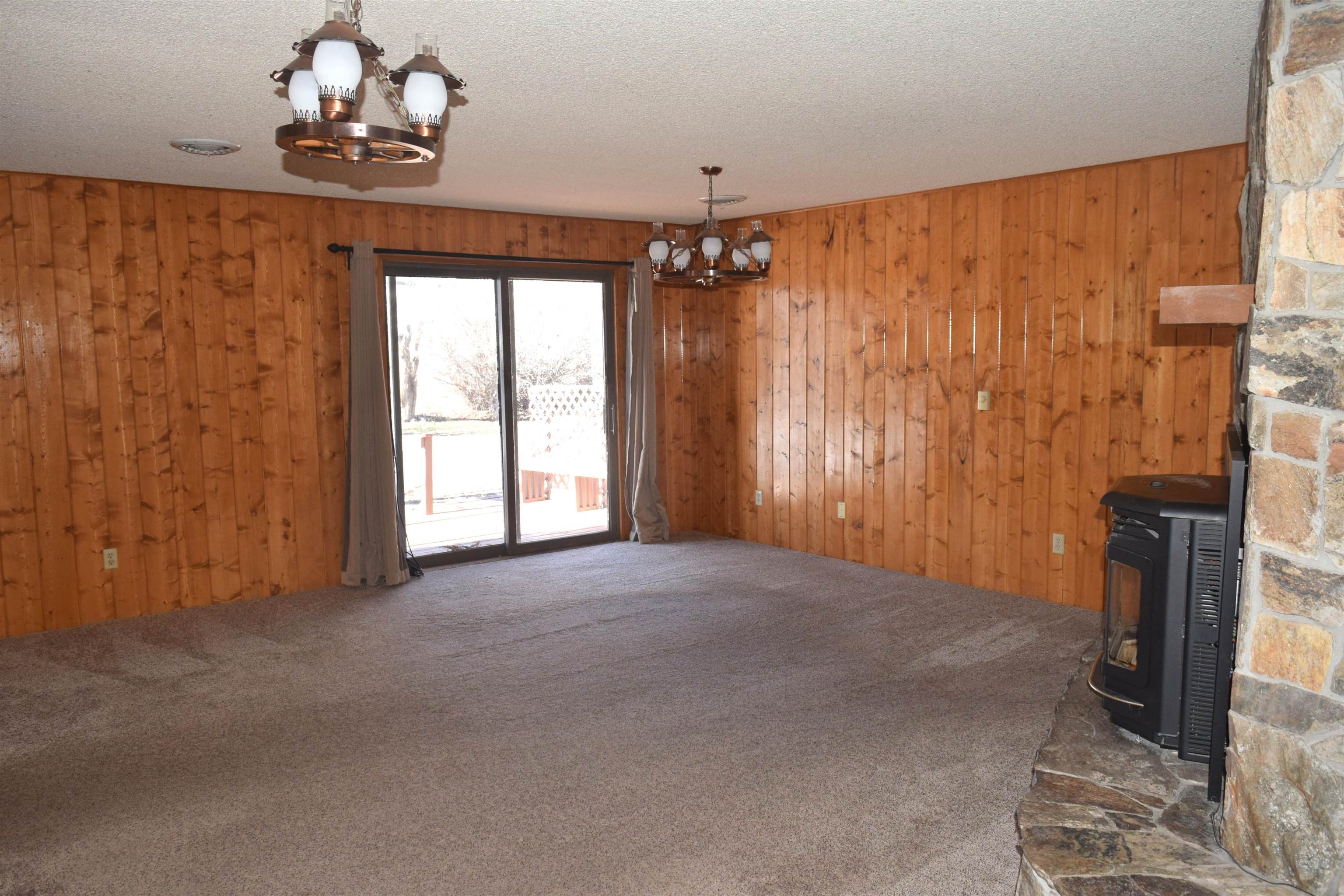 4399 44 Road Property Photo 4