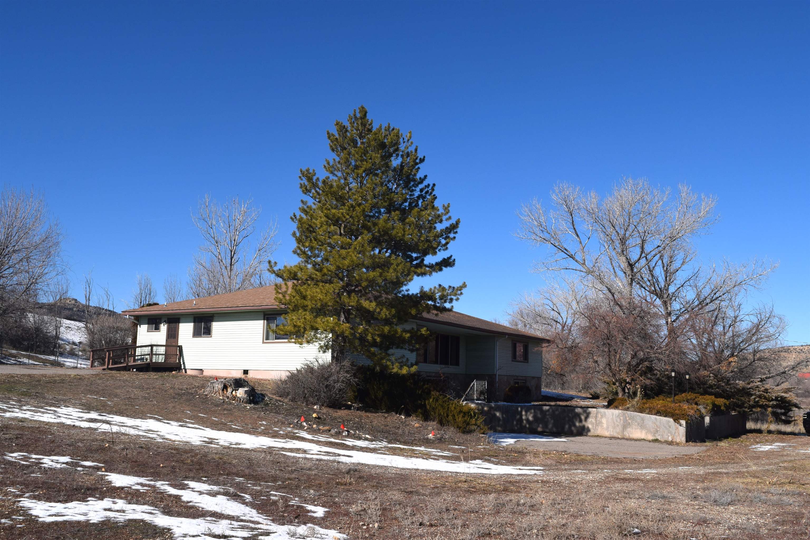 4399 44 Road Property Photo 23