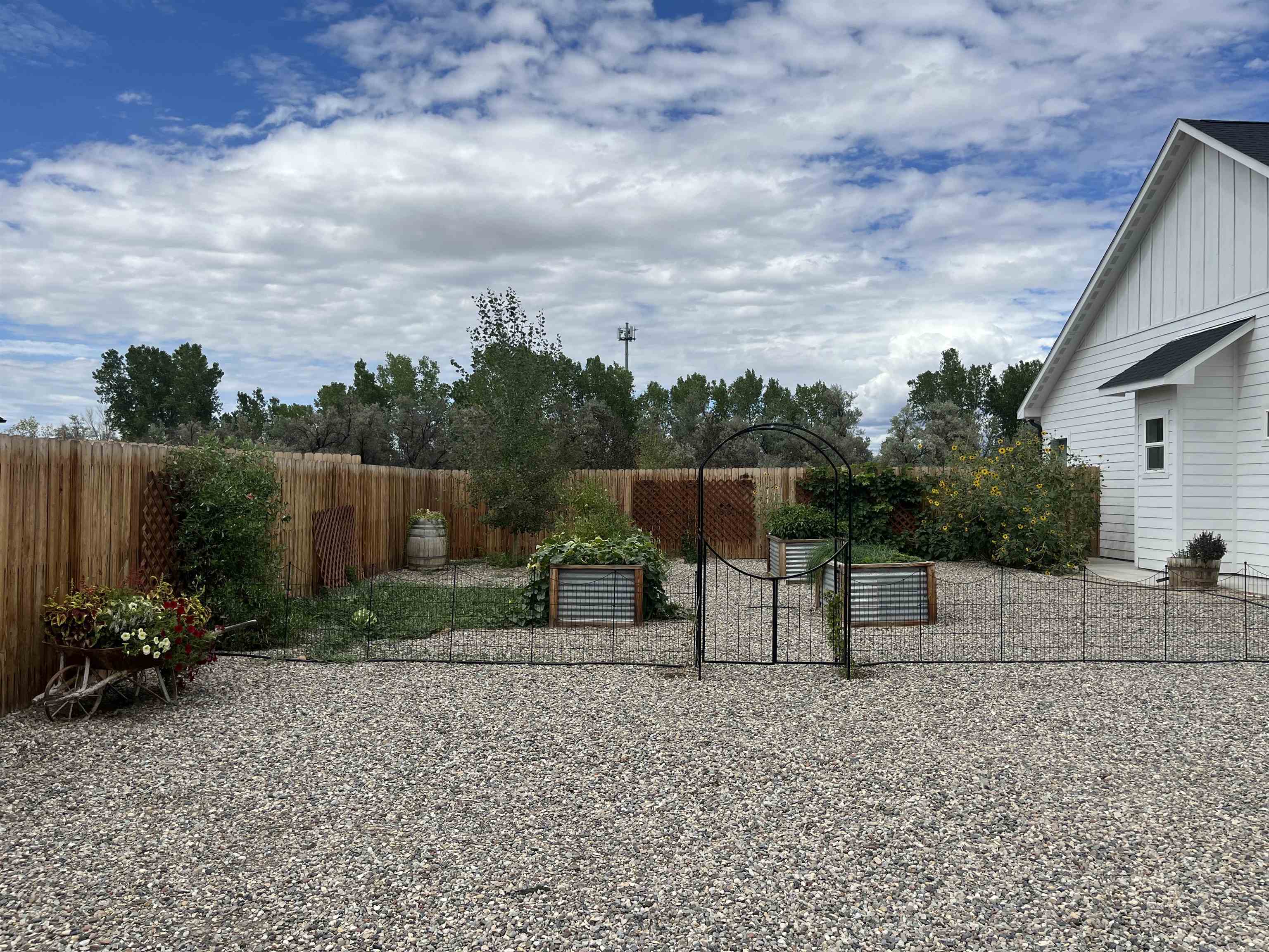 1866 J Road Property Photo 27