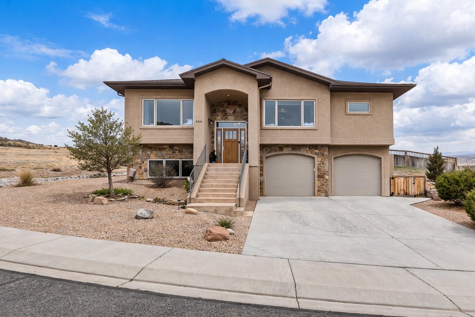 2661 Bangs Canyon Drive Property Photo 1