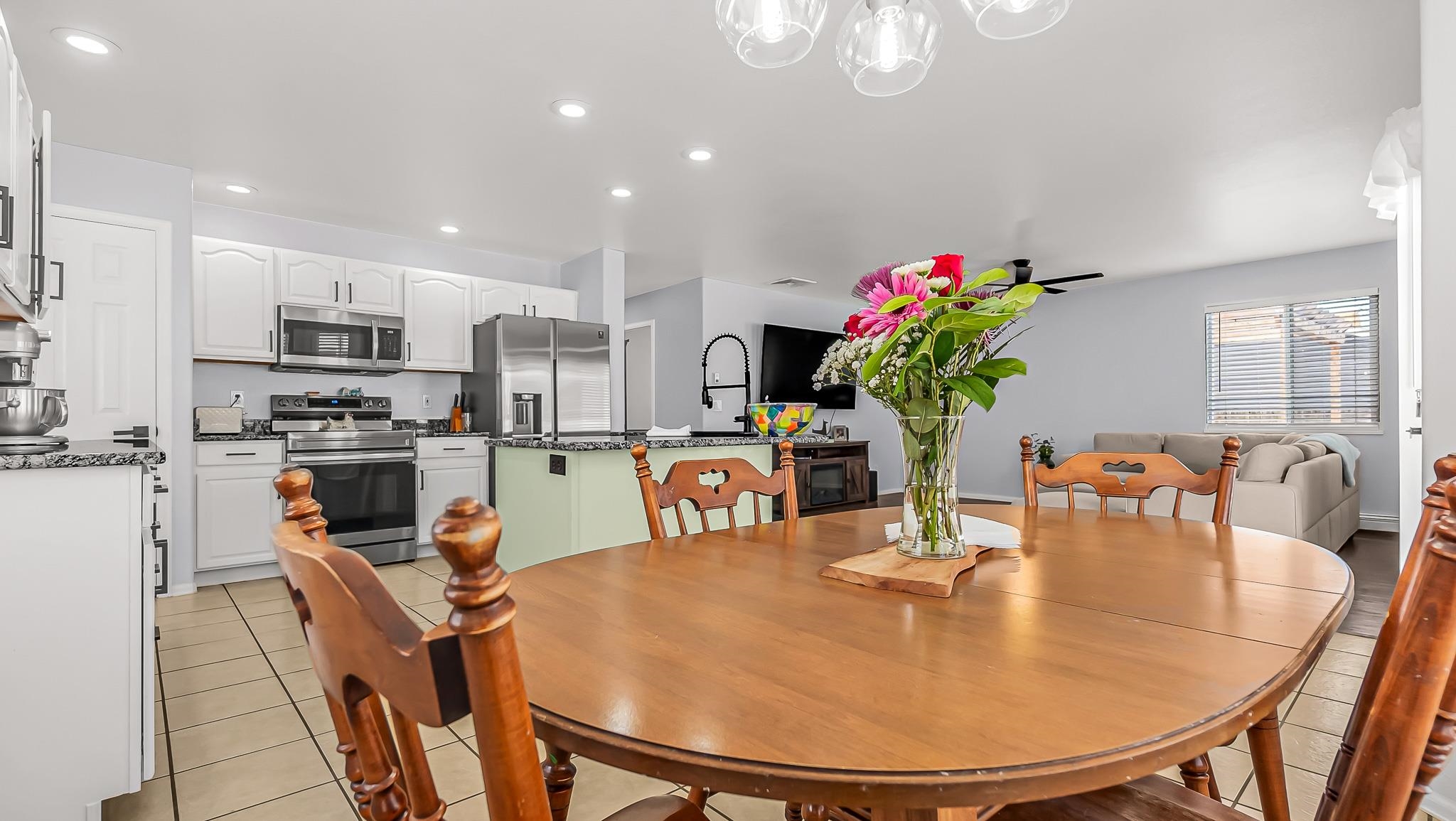 203 Elderberry Drive Property Photo 14