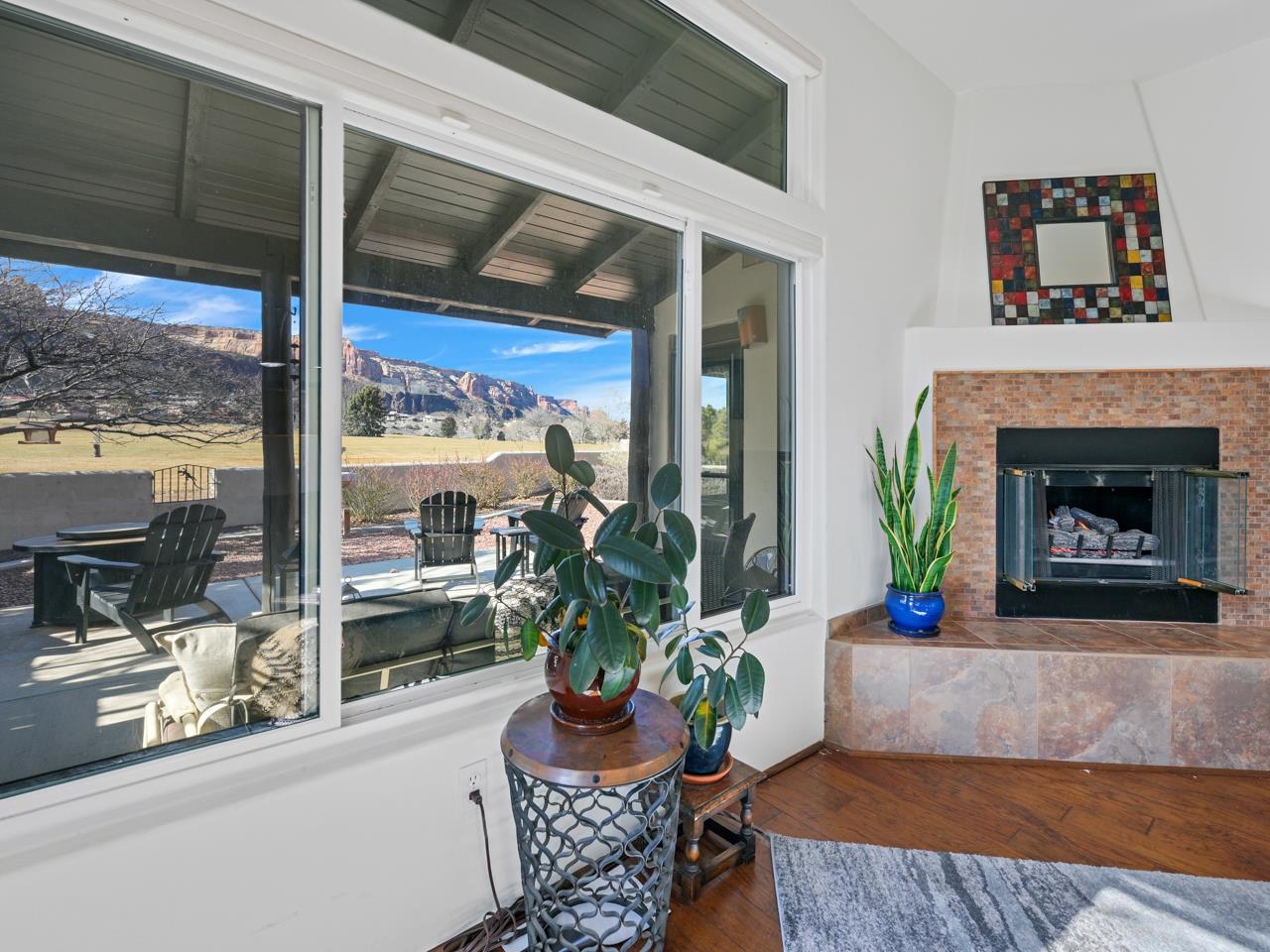 463 Seasons Drive Property Photo 8