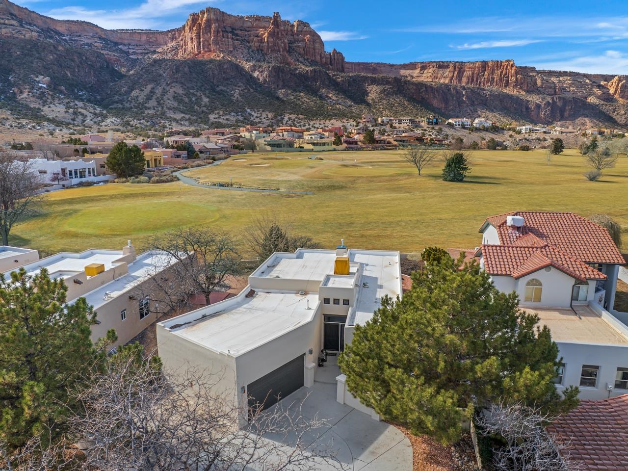 463 Seasons Drive Property Photo 41