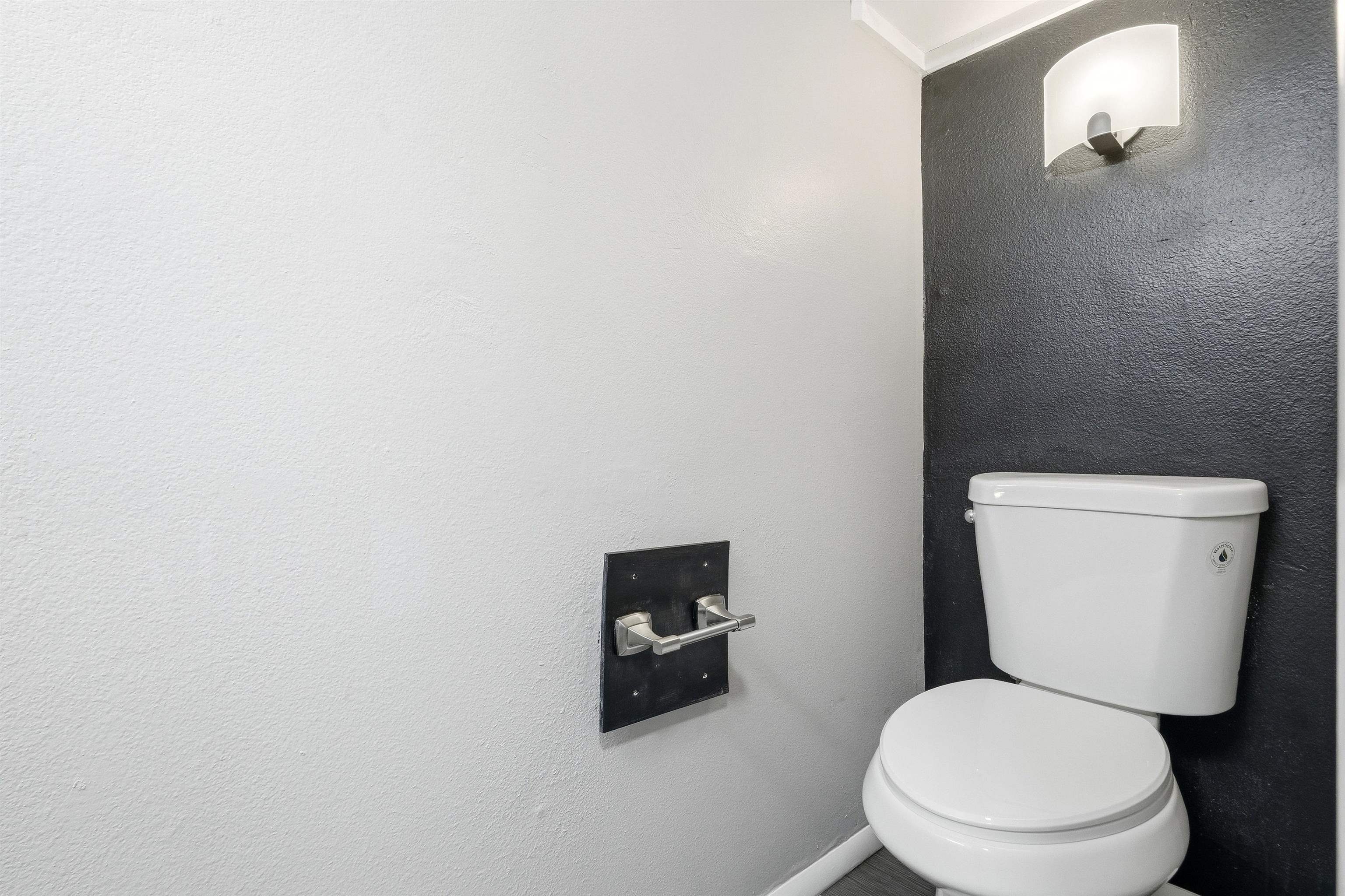 2984 Walnut Avenue Property Photo 15
