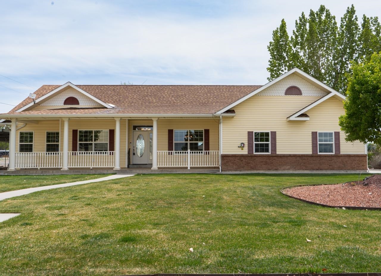 67196 Sunnyside Road Property Photo 2