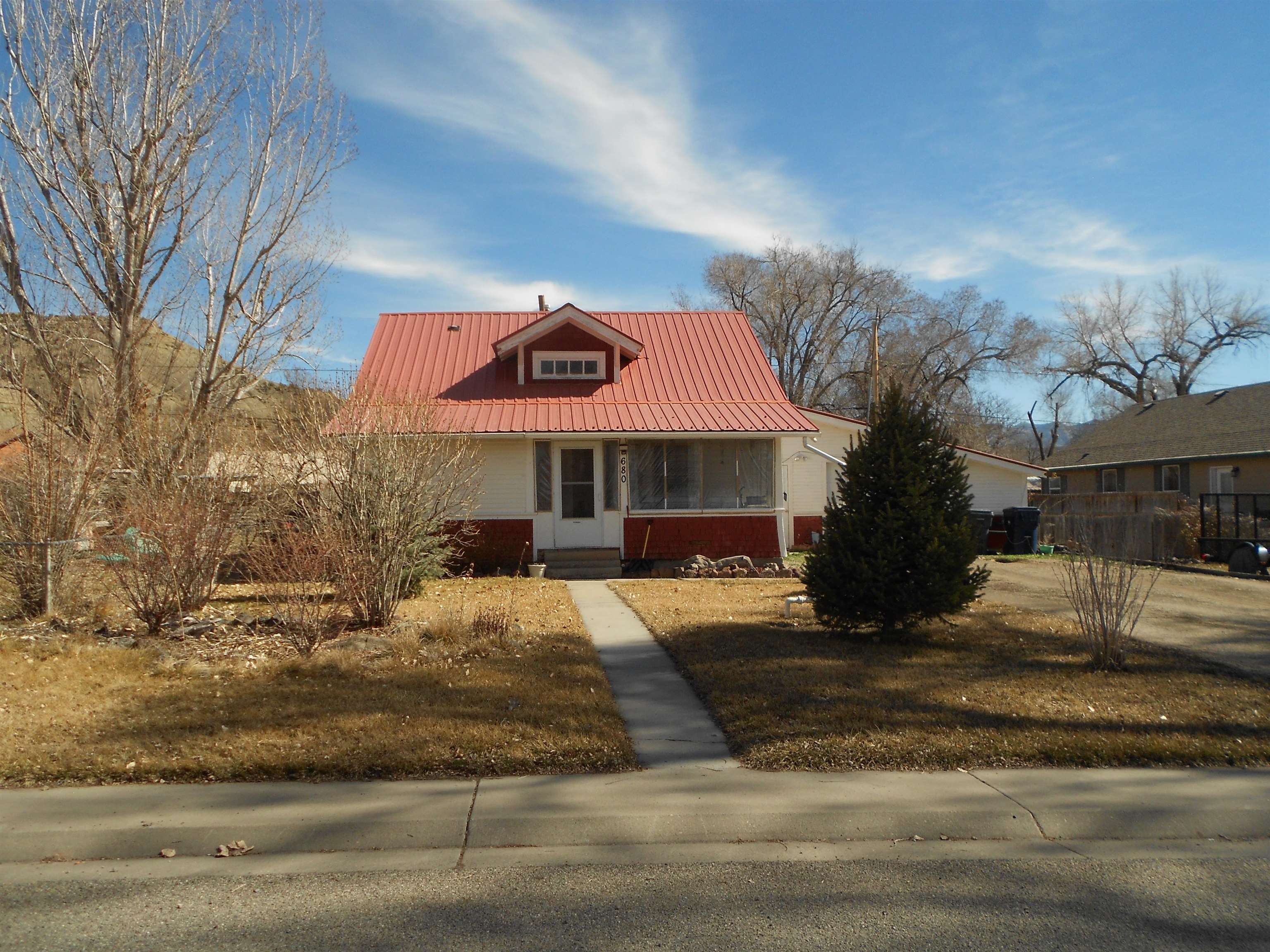 680 Curtis Avenue Property Photo 2
