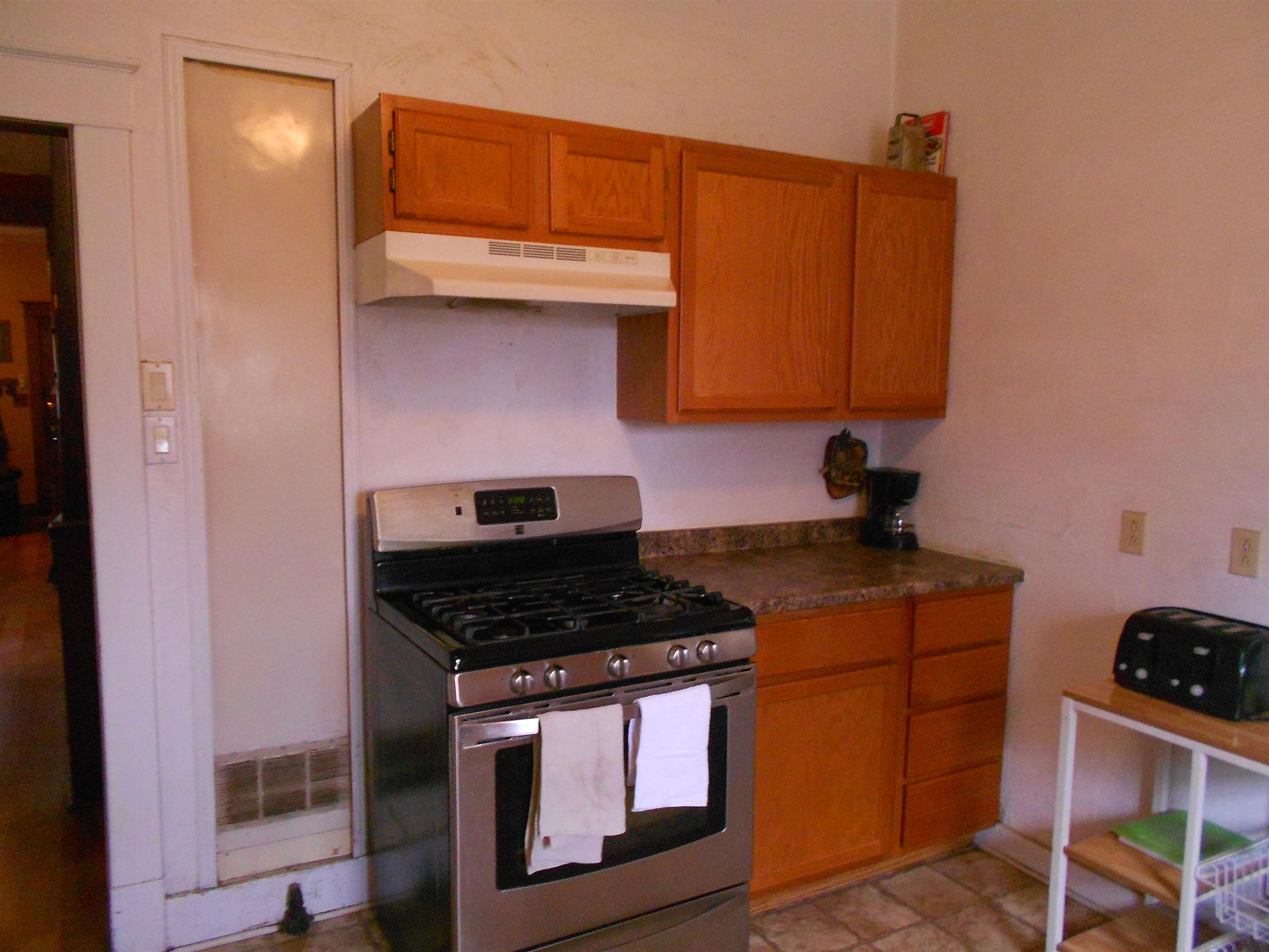 680 Curtis Avenue Property Photo 18