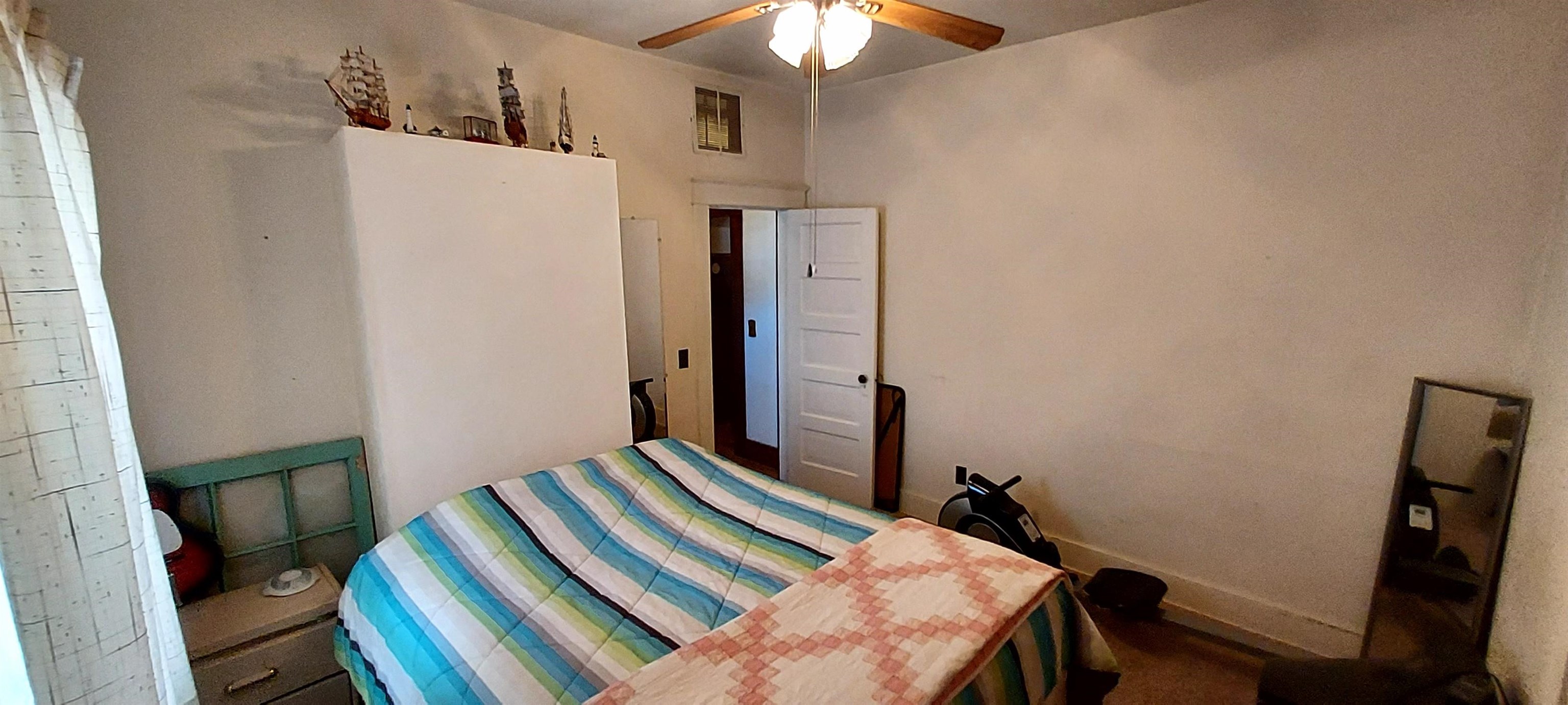 680 Curtis Avenue Property Photo 28