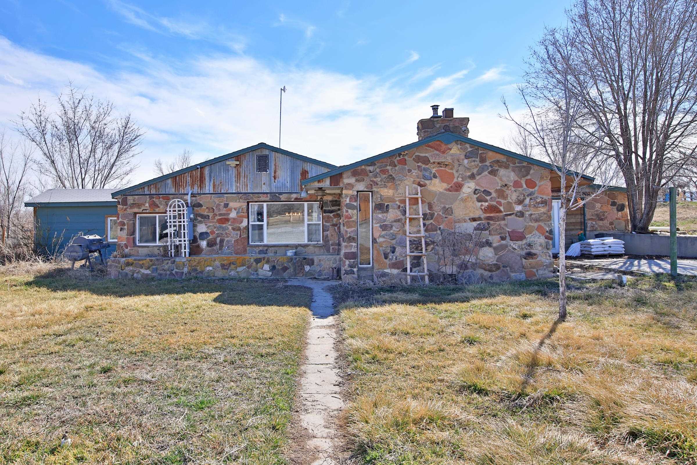 1537 19 Road Property Photo 6